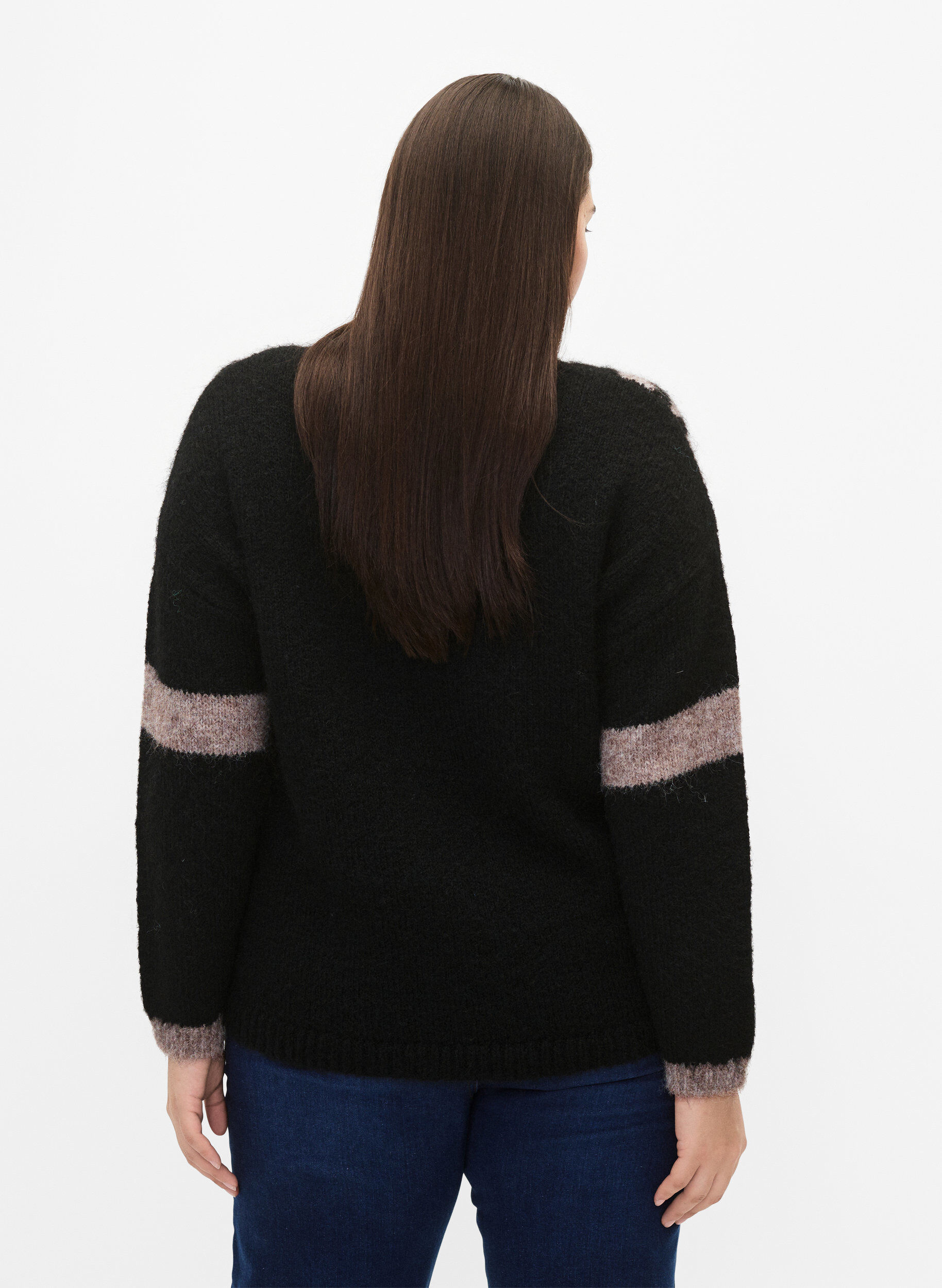 Zizzi Gestrickter Pullover mit Streifendetail, Black Comb, Model image number 1