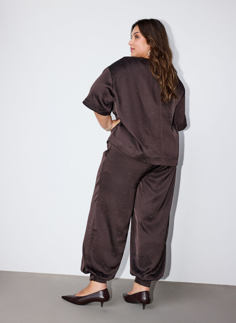 Ballonhose aus Satin mit Strasssteinen, Braun, Model image number 1