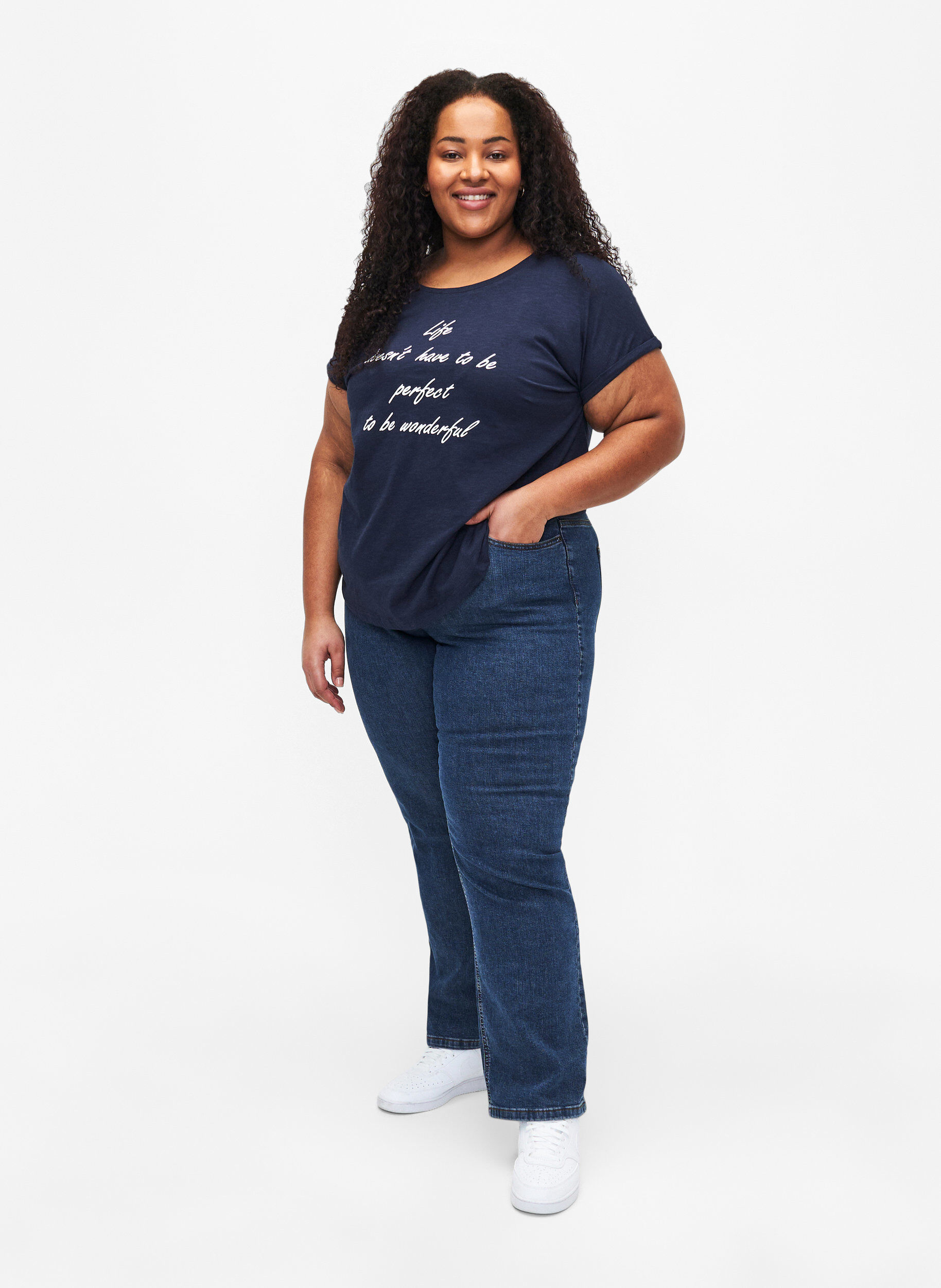 Zizzi Bedrucktes T-Shirt aus Bio-Baumwolle, N.Sky w. White Print, Model image number 2