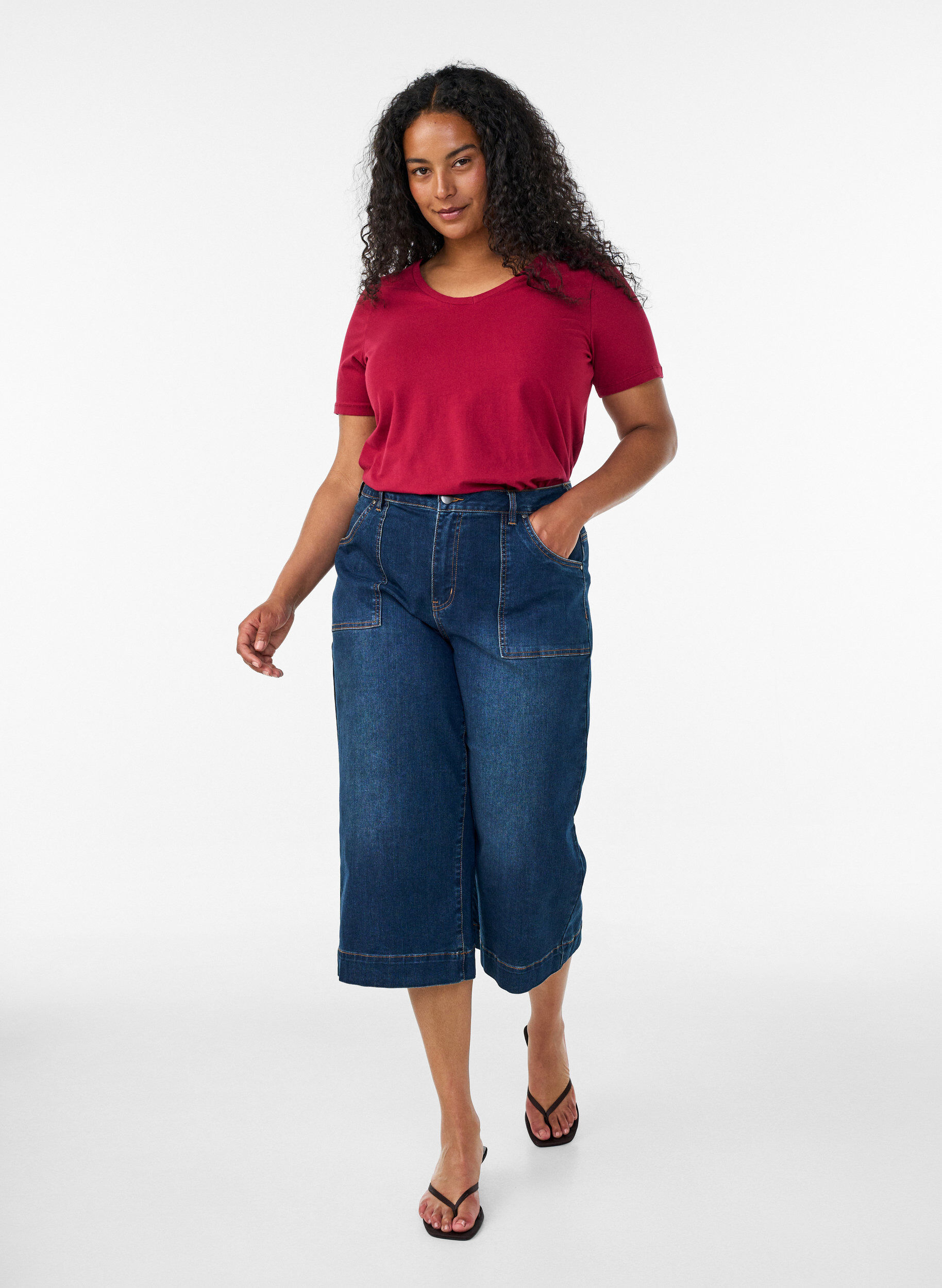 ZizziEinfarbiges basic T-Shirt aus Baumwolle, Rot, Model image number 1