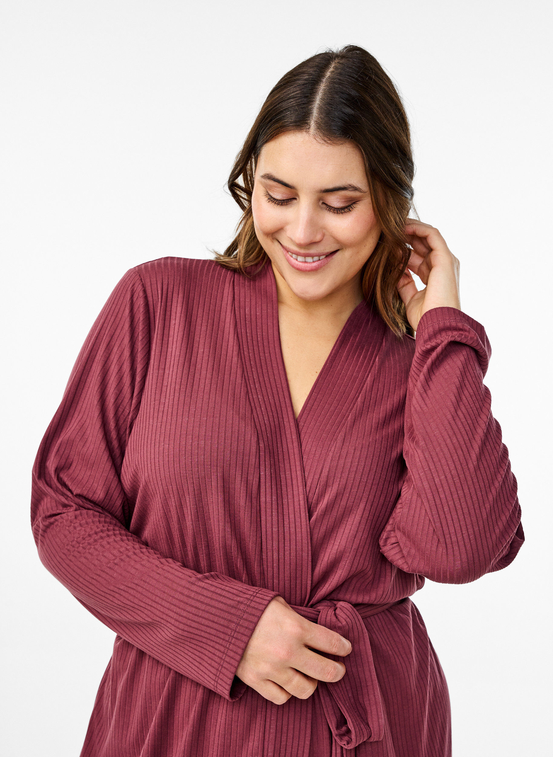 Zizzi Morgenmantel mit Bindeg&uuml;rtel, Rose Brown, Model image number 2