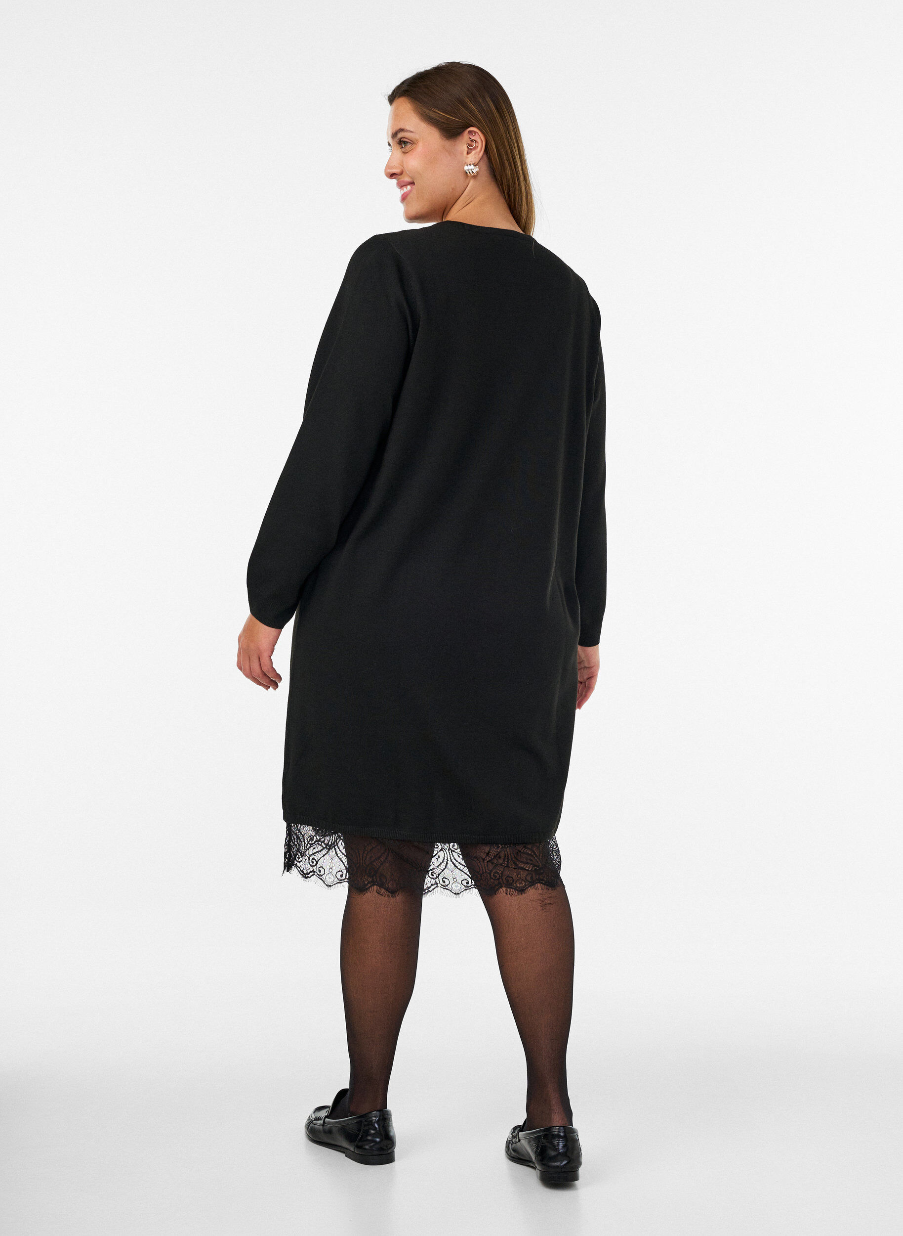 ZizziKurzes Kleid aus Strick mit Spitzensaum, Schwarz, Model image number 2