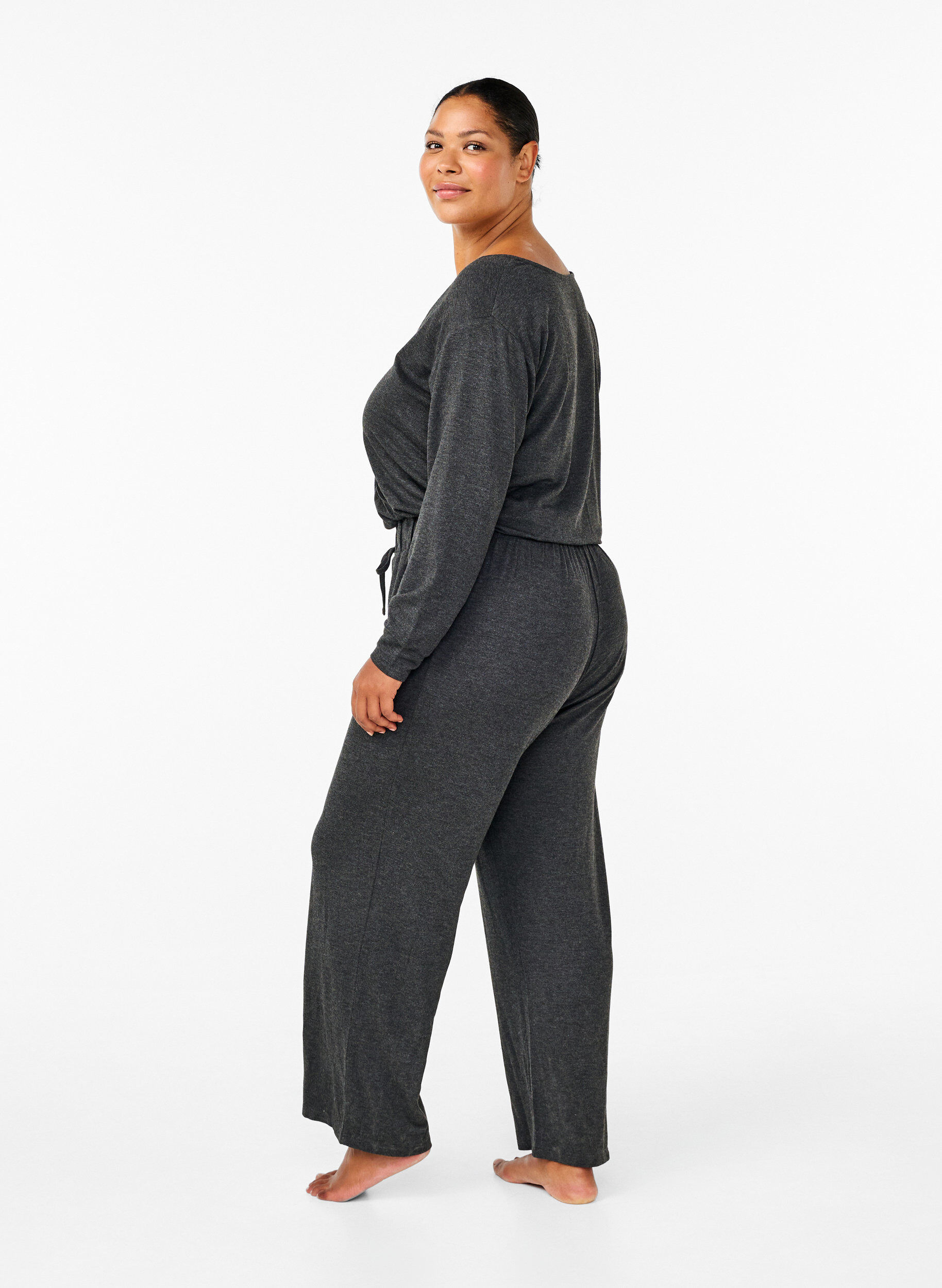 Zizzi Jumpsuit mit Wickeloptik und B&auml;ndern, Dark Grey Melange, Model image number 1