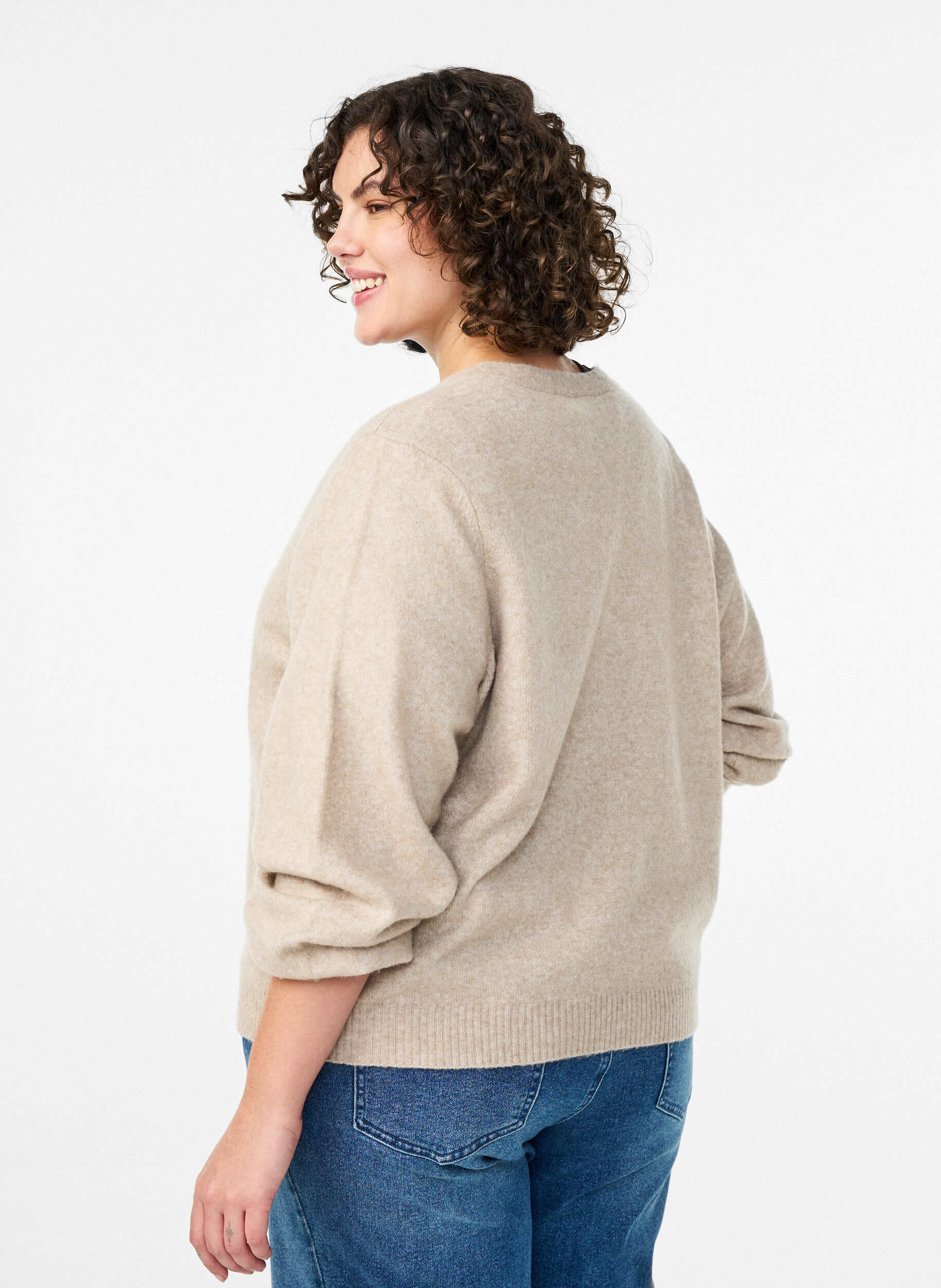Zizzi Strickjacke mit Wolle und Schleifenkn&ouml;pfen, Beige, Model image number 2
