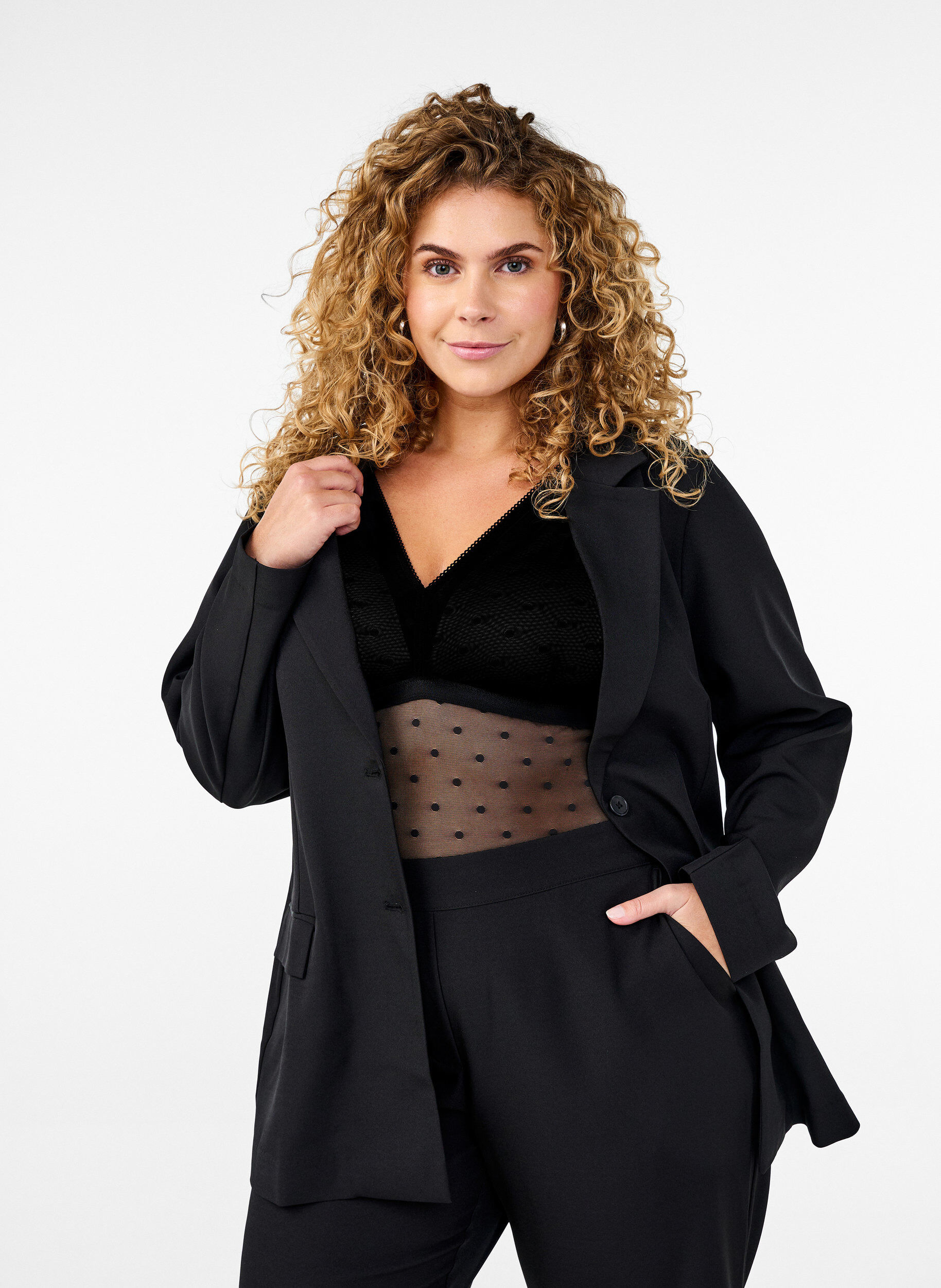 Zizzi Bodystocking mit gepunktetem Netz und abnehmbaren Pads, Black, Model image number 0