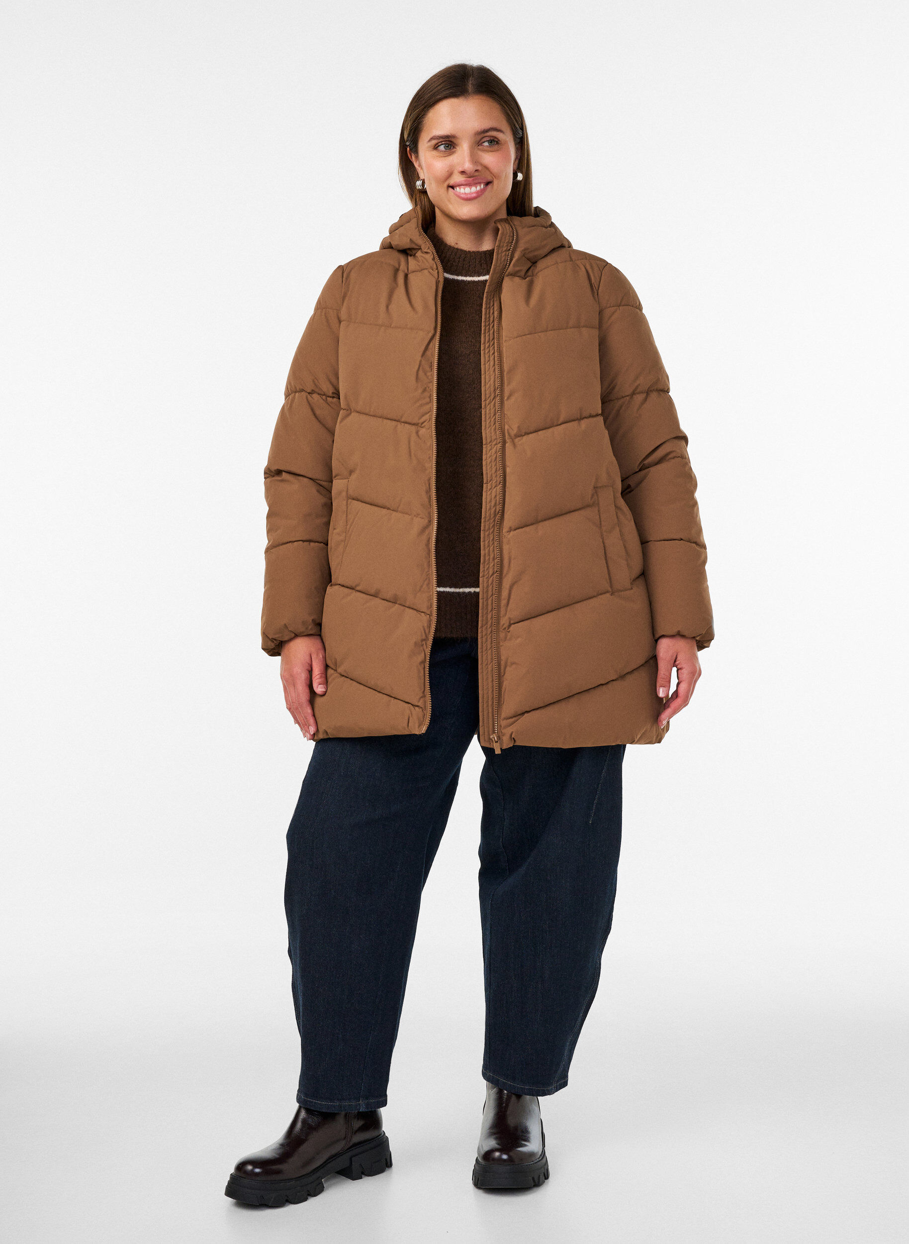 ZizziMittellange Steppjacke mit Kapuze, Braun, Model image number 1