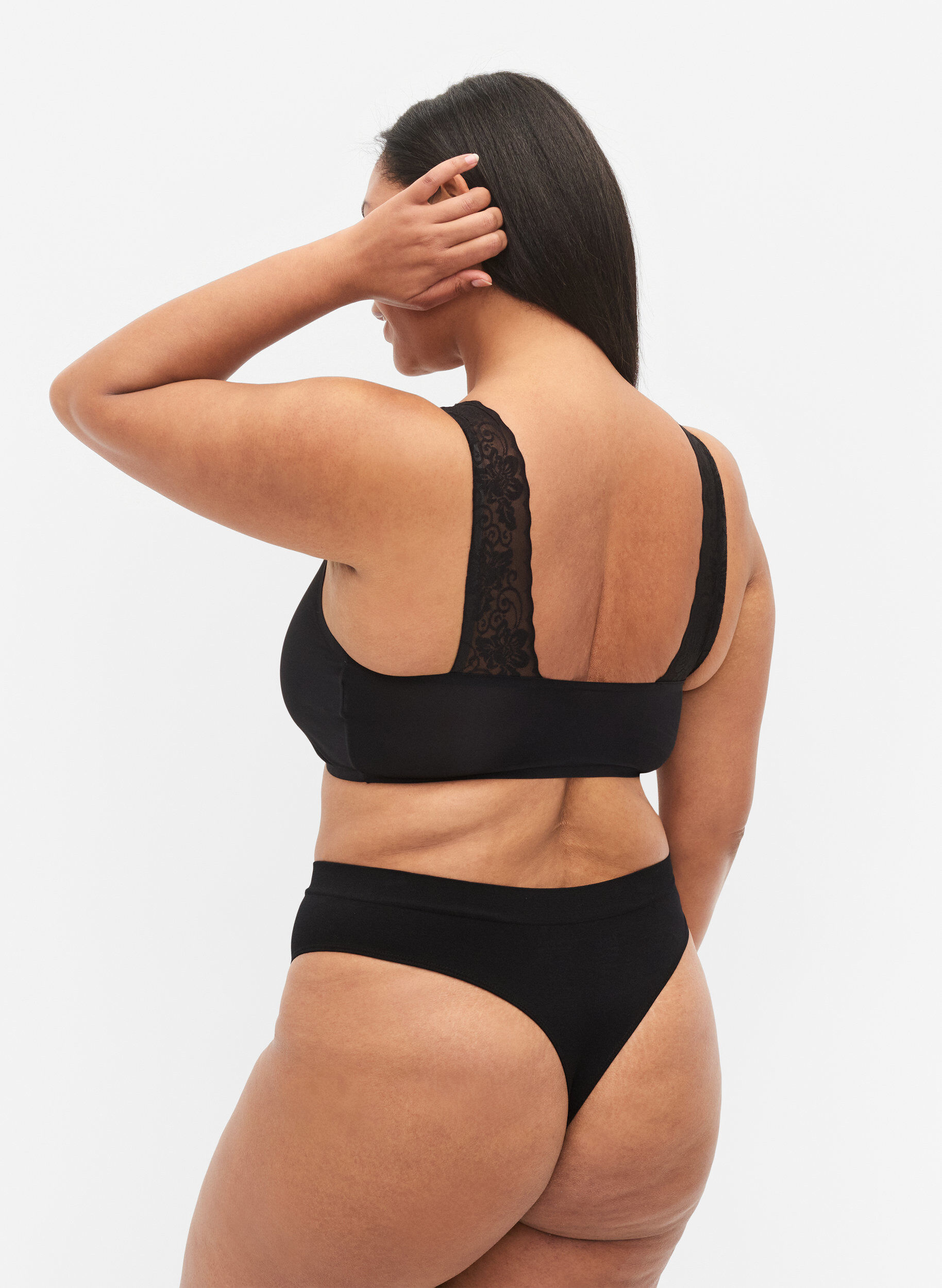 Zizzi 2er-Pack Strings mit regul&auml;rer Taillenh&ouml;he, Black, Model image number 1