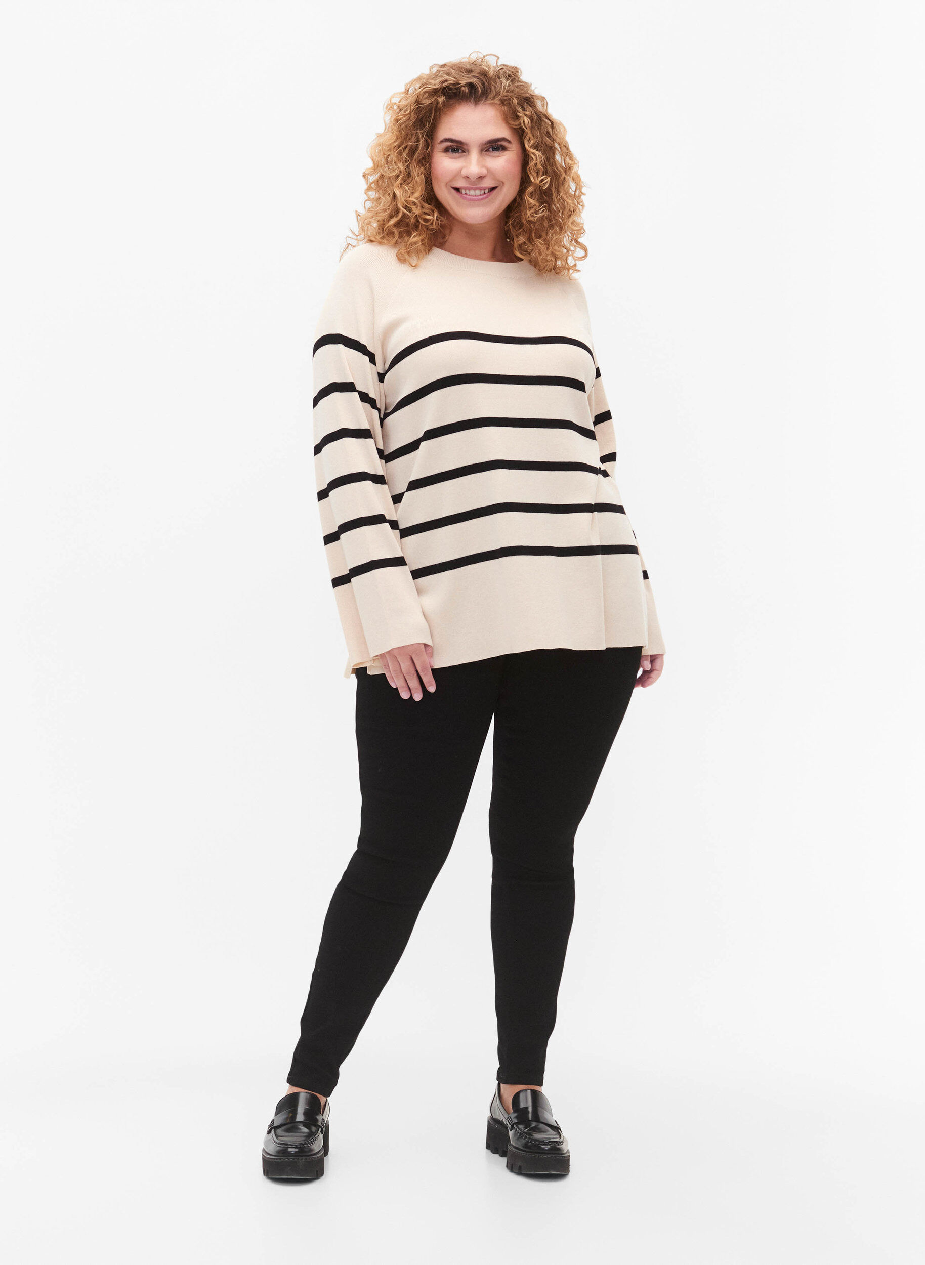 Zizzi Gestreifter Viskose-Pullover, Sandshell/Black S., Model image number 2