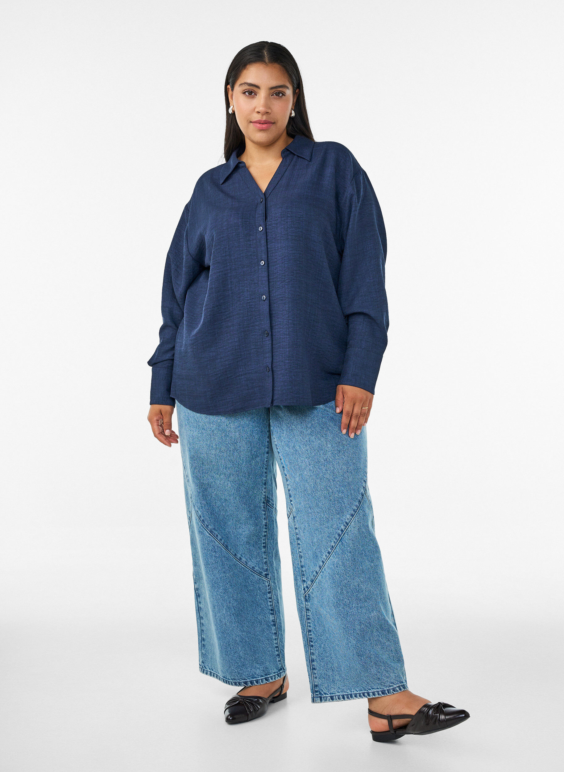 ZizziLockere Bluse mit V-Ausschnitt, Blau, Model image number 1