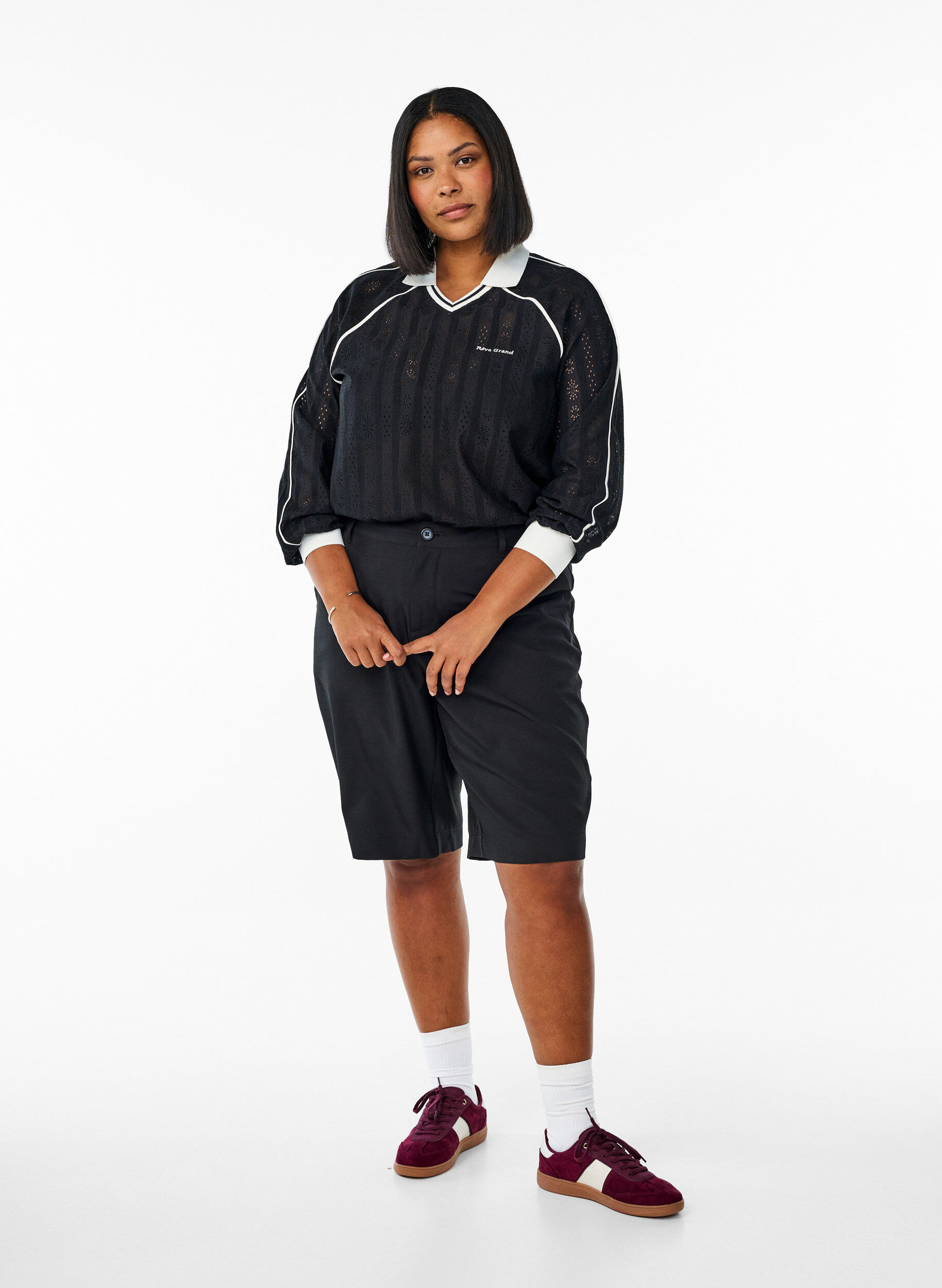 Zizzi Jerseybluse mit Struktur und Kontrastdetails, Schwarz, Model image number 1