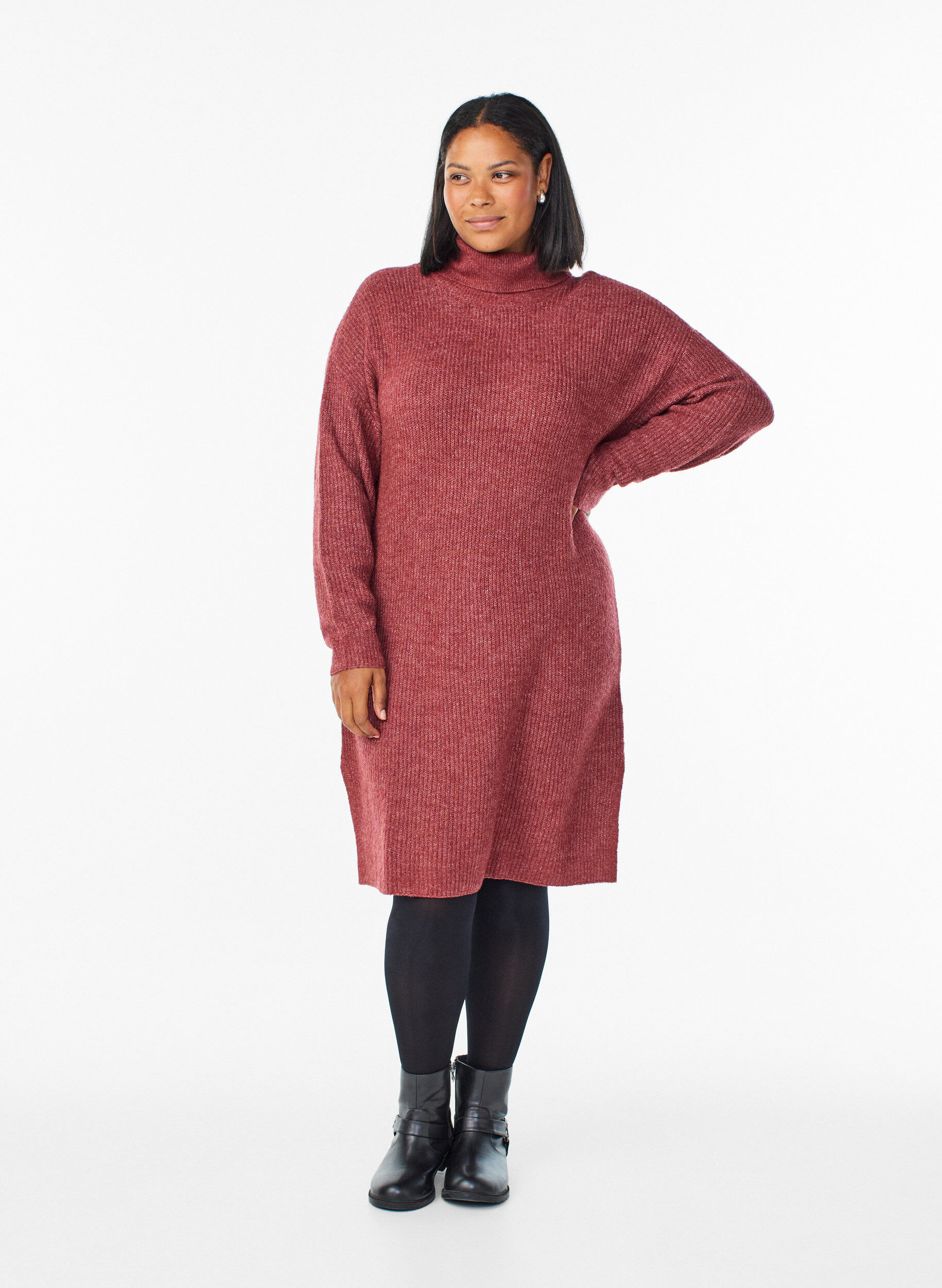 Strickkleid mit Rollkragen, Rot, Model