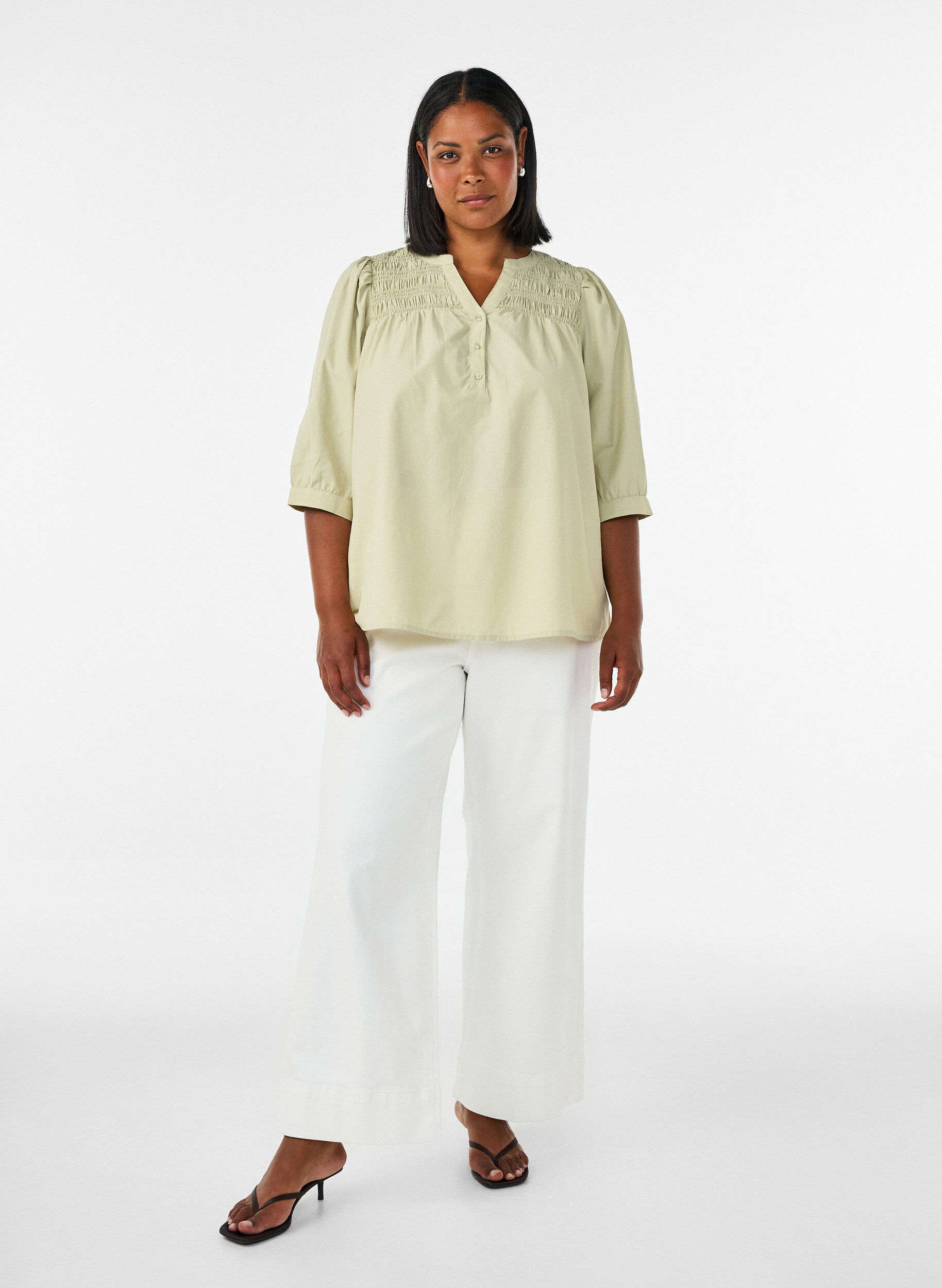 ZizziBluse mit Smock und 3/4-&Auml;rmeln, Gr&uuml;n, Model image number 1