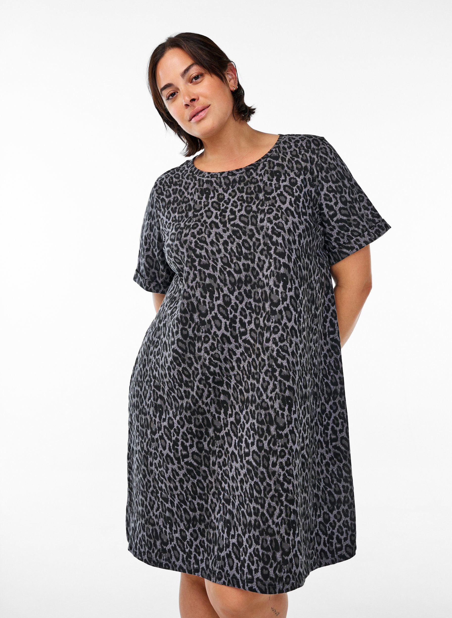 Zizzi Kurzes T-Shirt Kleid aus Baumwolljersey, Grau, Model image number 0