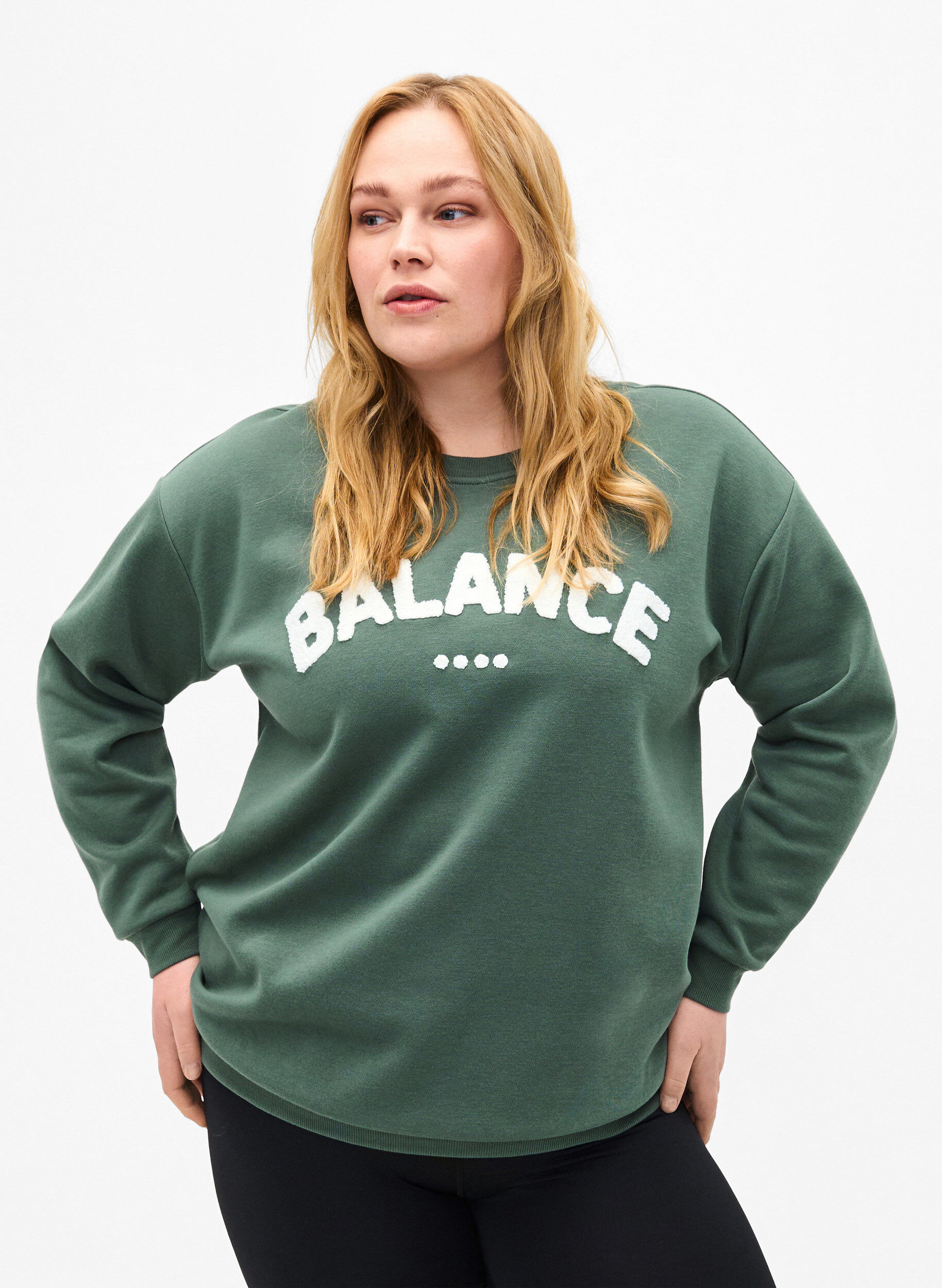 Zizzi Sweatshirt mit Motiv auf der Vorderseite, Gr&uuml;n, Model image number 0