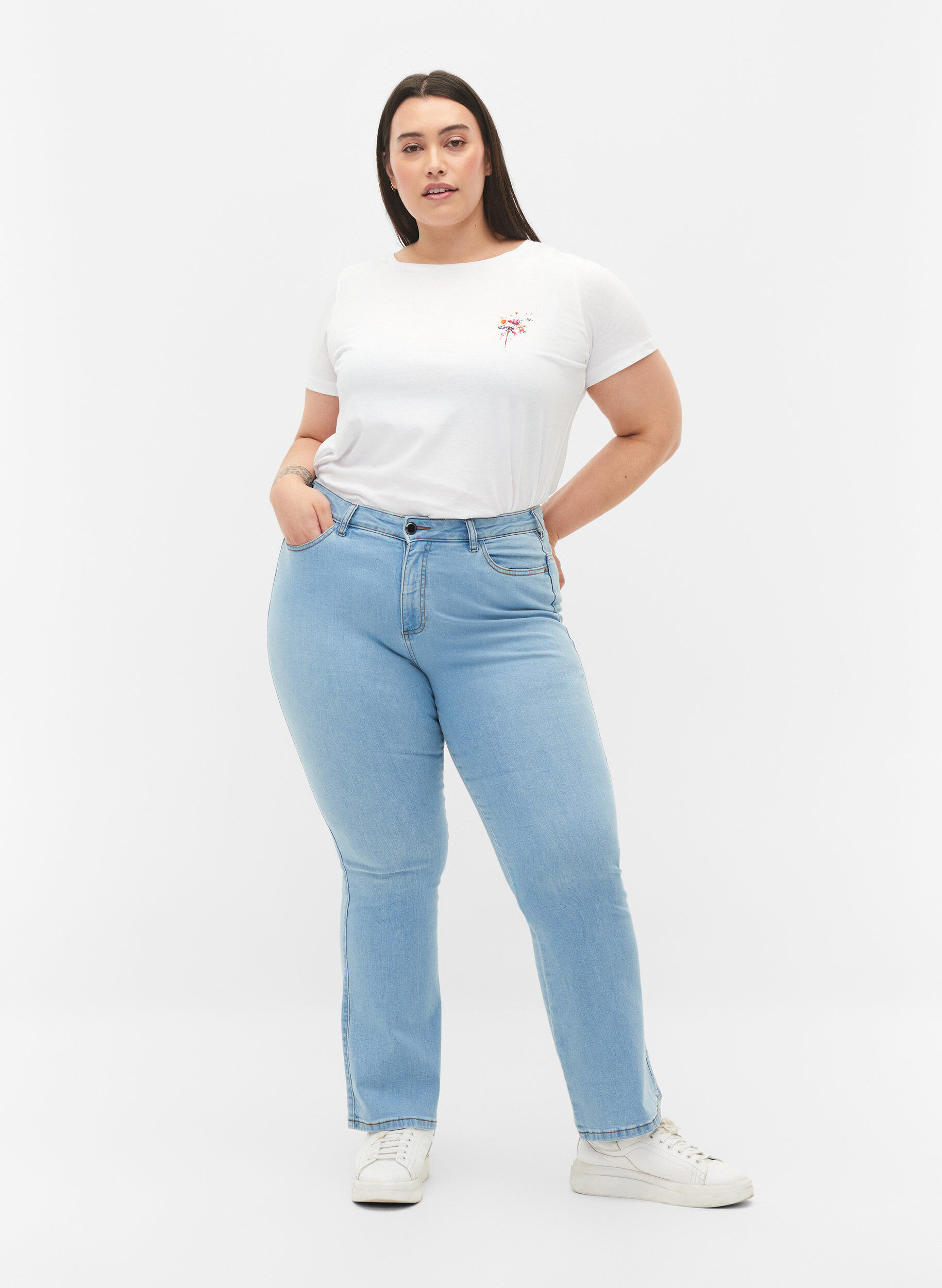 Zizzi Ellen Bootcut-Jeans mit hoher Taille, Blau, Model image number 0
