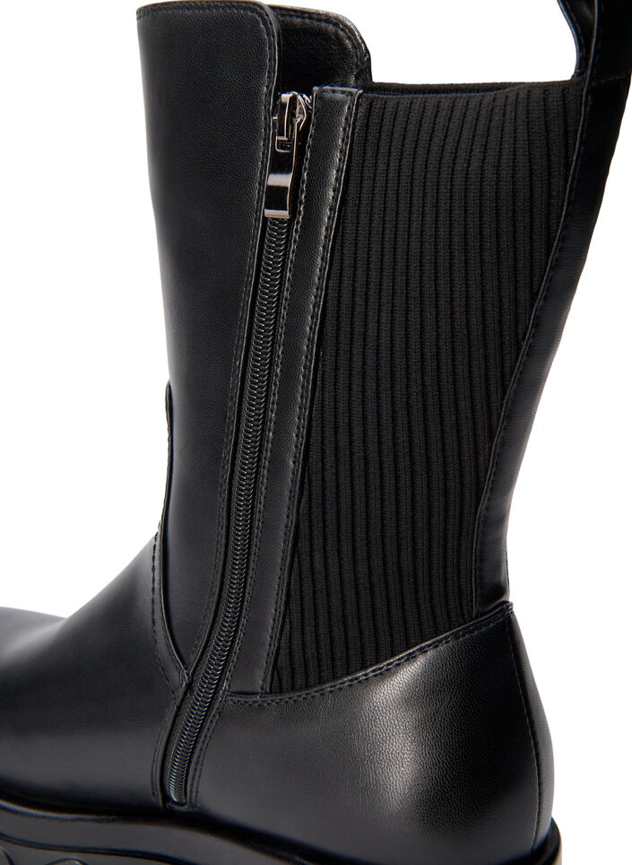 Extra-Weite - Kurzer Stiefel mit Gummizug, Schwarz, Packshot image number 4