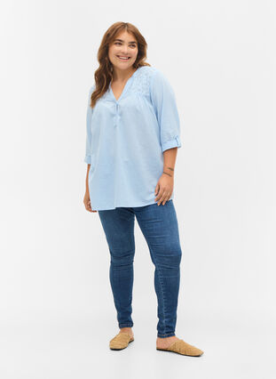 Baumwollbluse mit Spitzendetails, Chambray Blue, Model image number 2