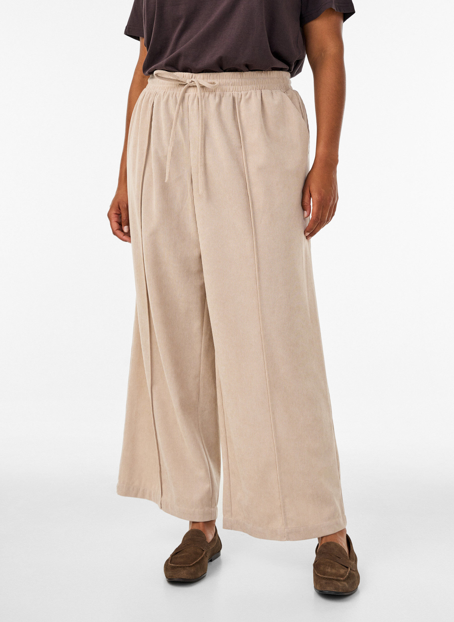 ZizziCordhose mit weitem Bein und hoher Taille, Beige, Model image number 2