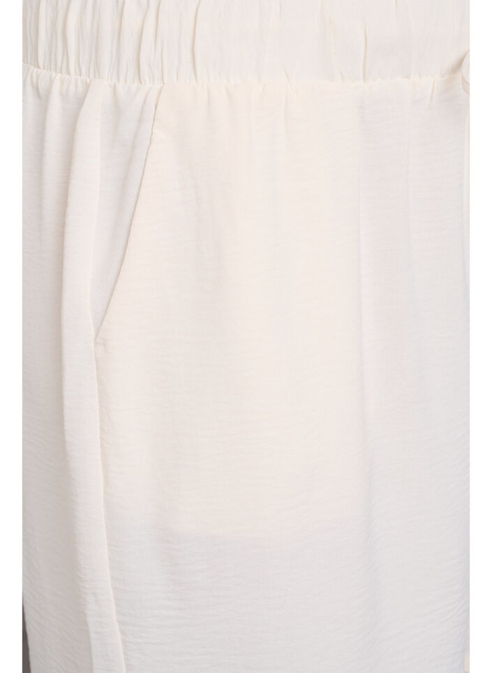 Kurze Hose mit Taschen und elastischem Bund, Vanille, Packshot image number 2