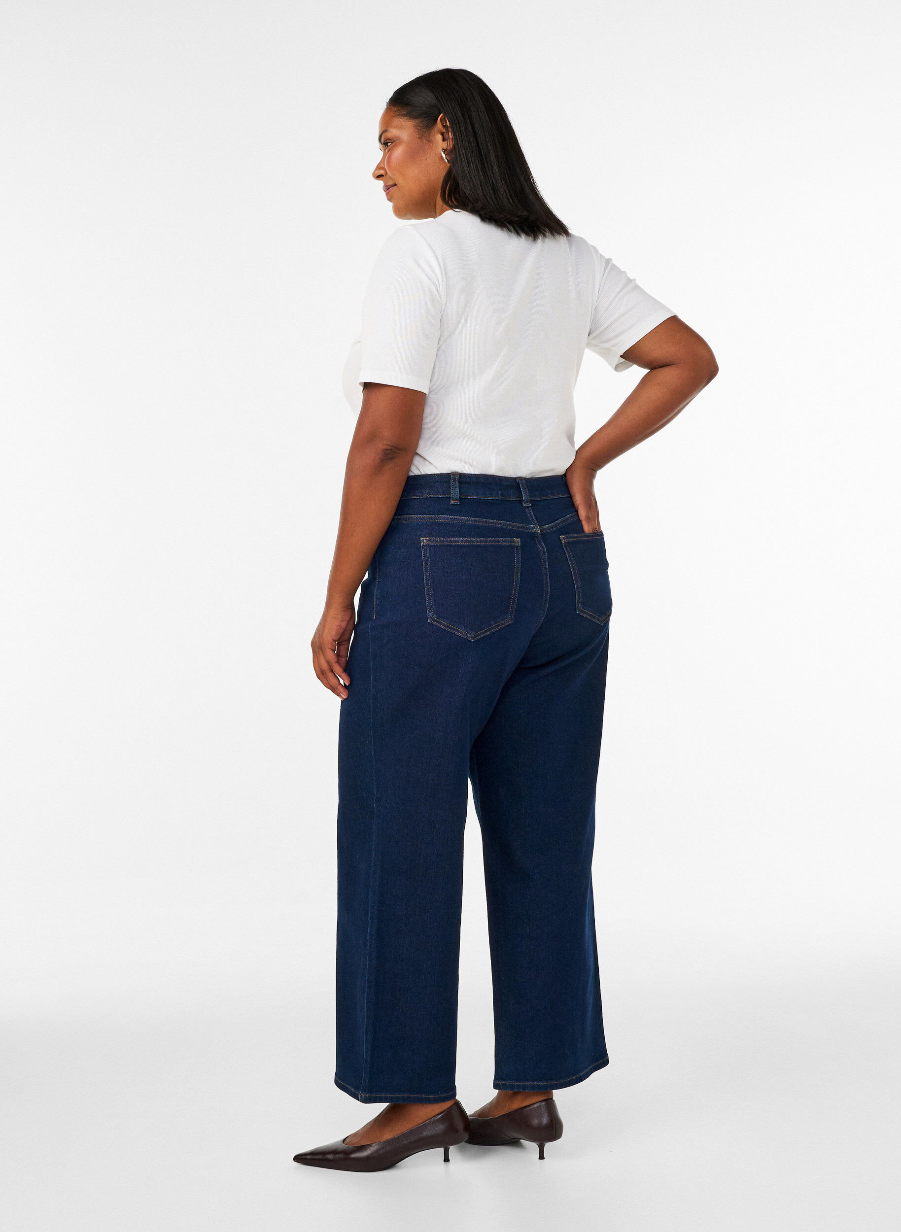 ZizziMyra Jeans mit hoher Taille und weiter Passform, Blau, Model image number 1
