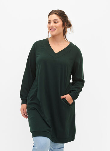 Pulloverkleid mit V-Ausschnitt, Scarab, Model image number 0