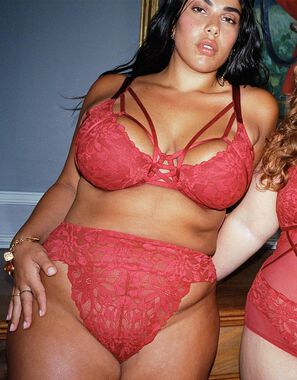 Sexy BH's in groen Gren - 85E-115H - Zizzi Sexy BH's in groen Gren - 85E-115H - Zizzi