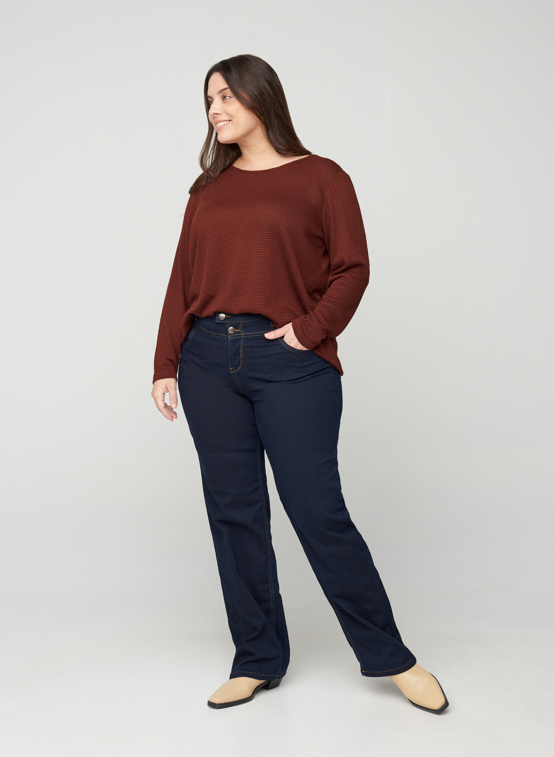 Regular Fit Gemma Jeans mit hoher Taille, Blue denim, Model image number 3