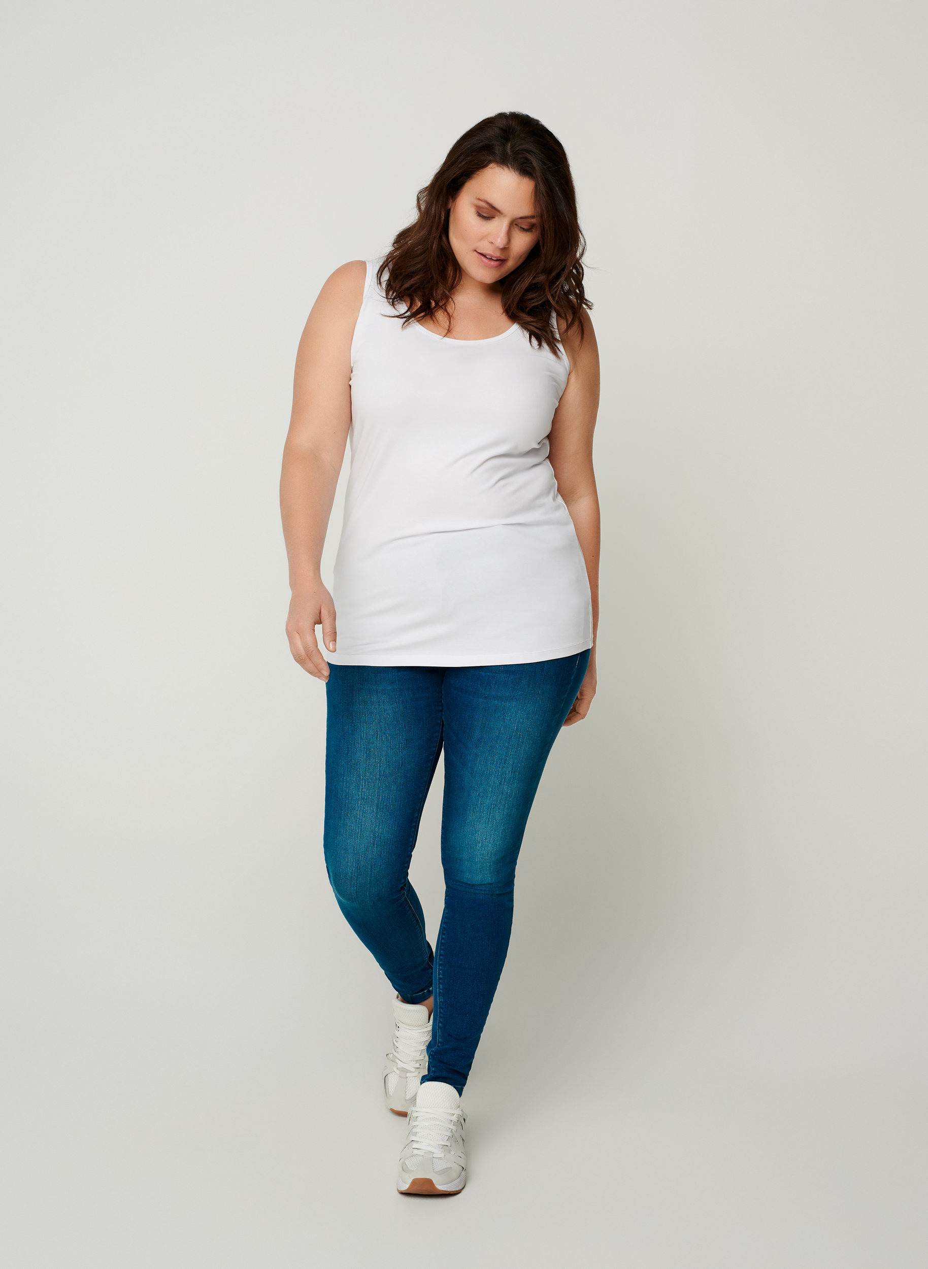Basis Top, Bright White, Model image number 2