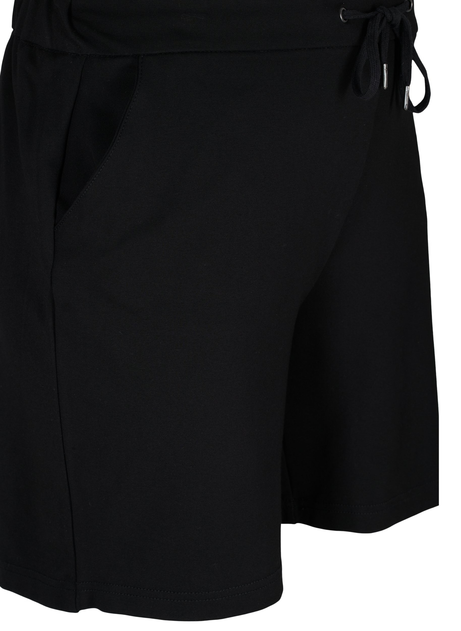 Lockere Shorts mit Kordelzug und Taschen, Black, Packshot image number 2