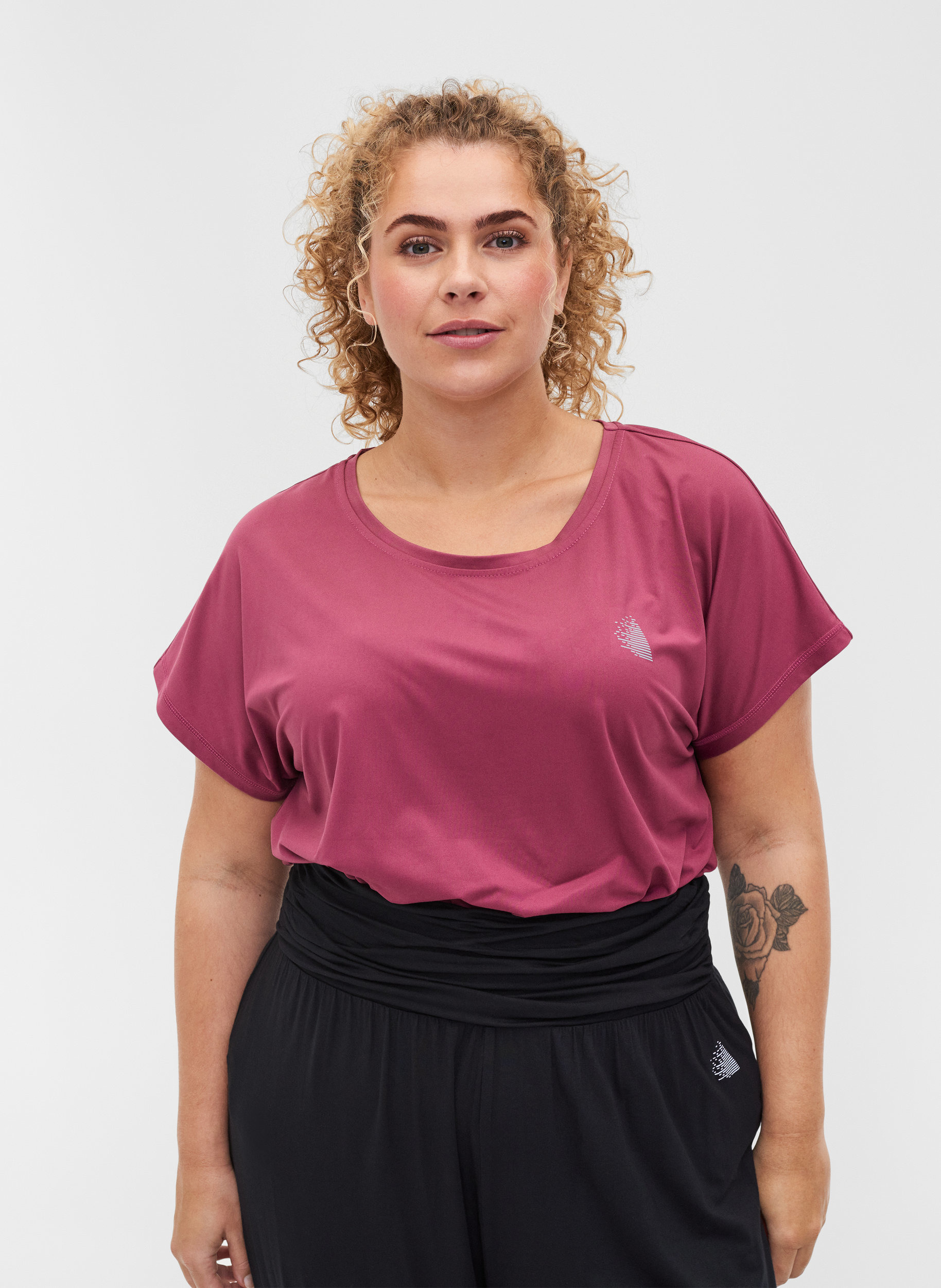 Einfarbiges Trainings-T-Shirt, Violet Quartz, Model