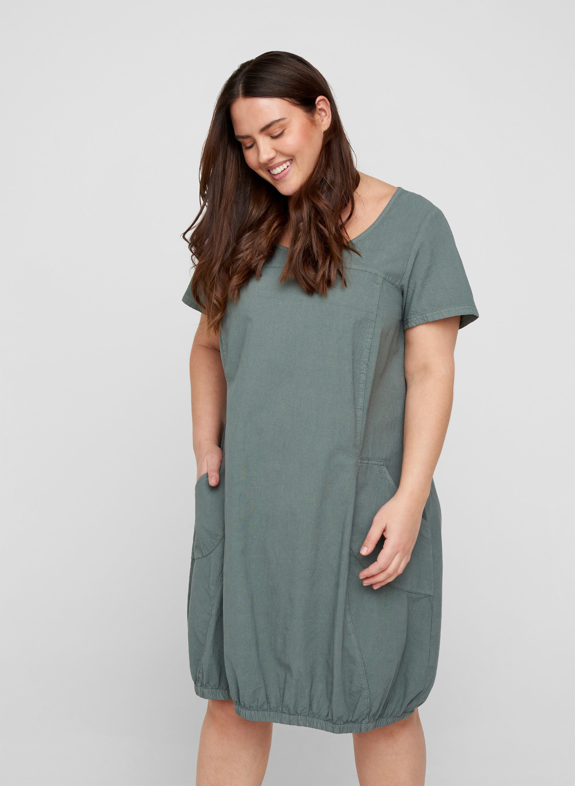 Kurzarm Kleid aus Baumwolle, Balsam Green, Model image number 0