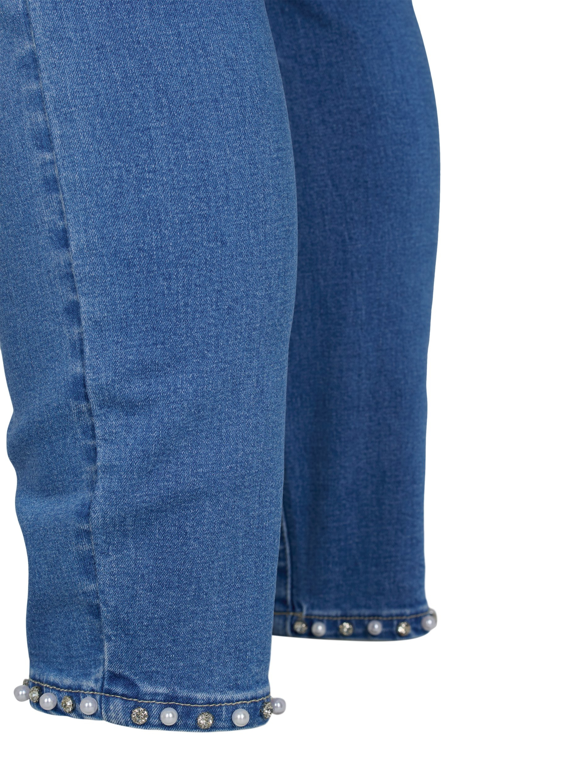Cropped Amy Jeans mit Perlen, Light blue denim, Packshot image number 3