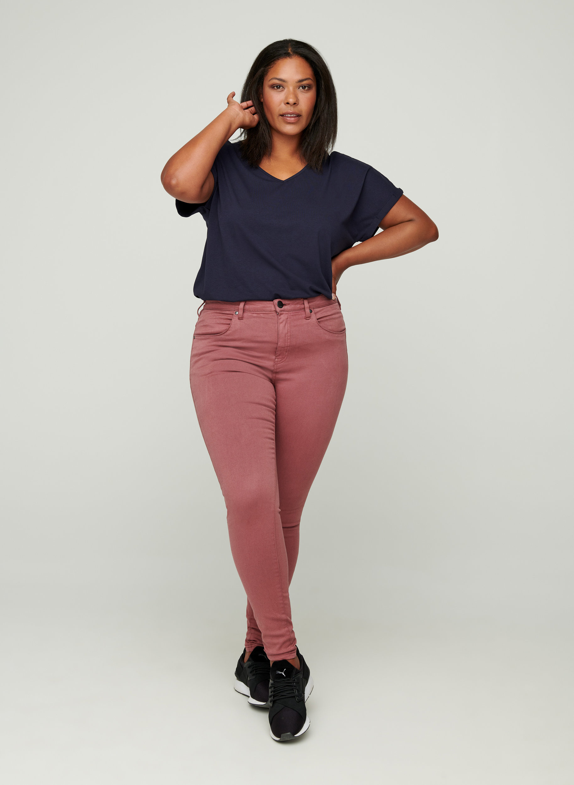 Super Slim Amy Jeans mit hoher Taille, Wild Ginger, Model image number 2
