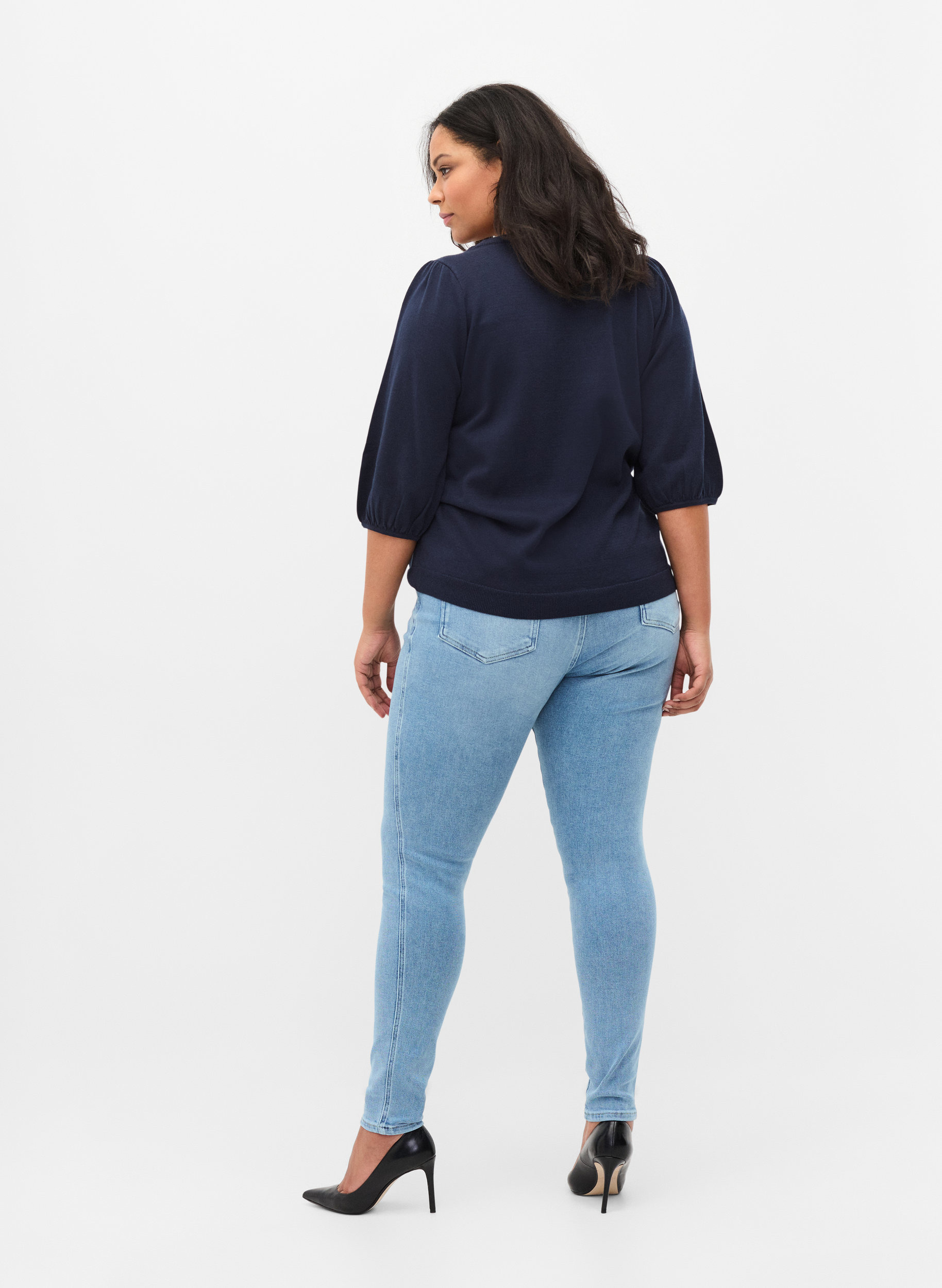 Super Slim Amy Jeans mit markanten Nähten, Light blue, Model image number 1