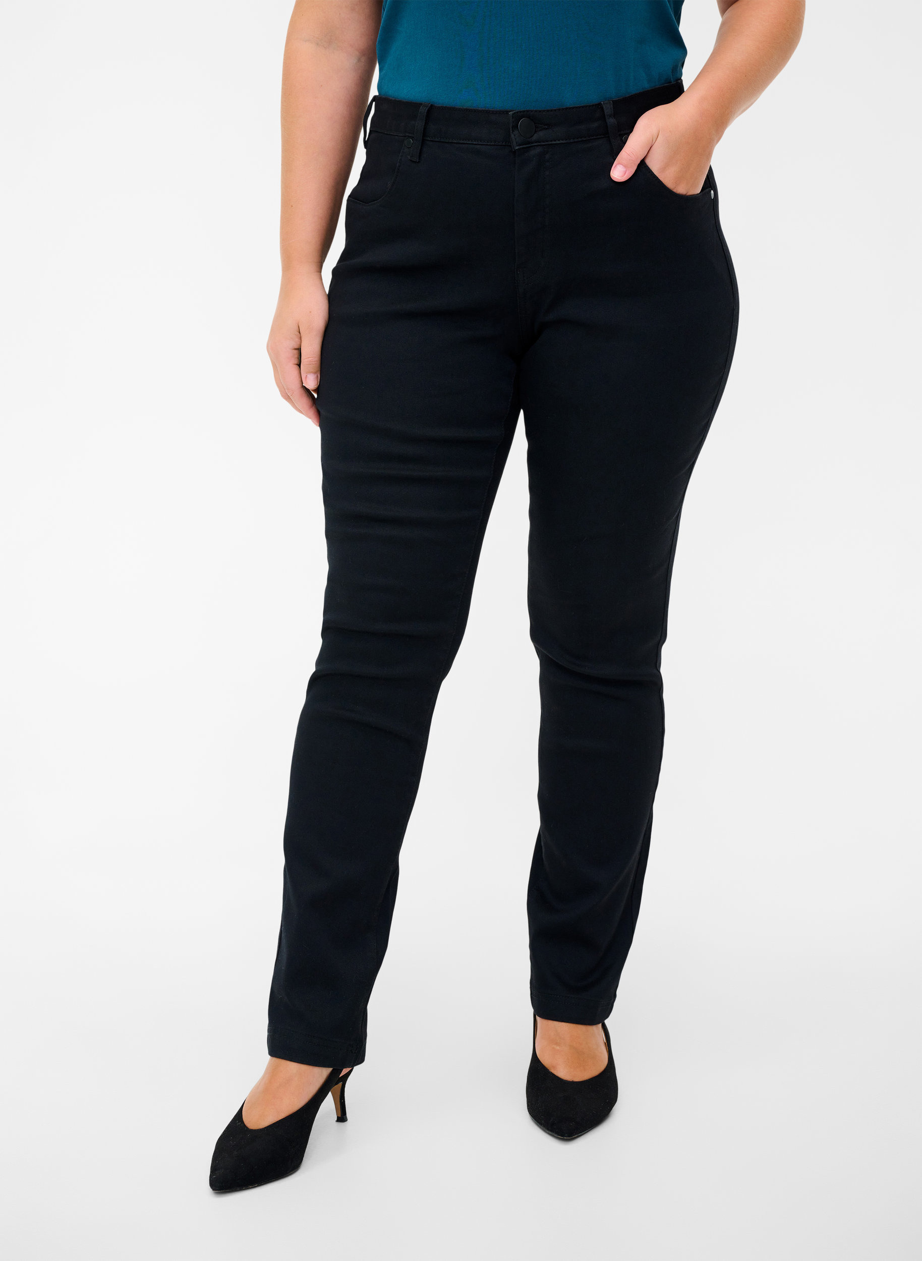 Slim Fit Emily Jeans mit normaler Taille, Black, Model image number 3