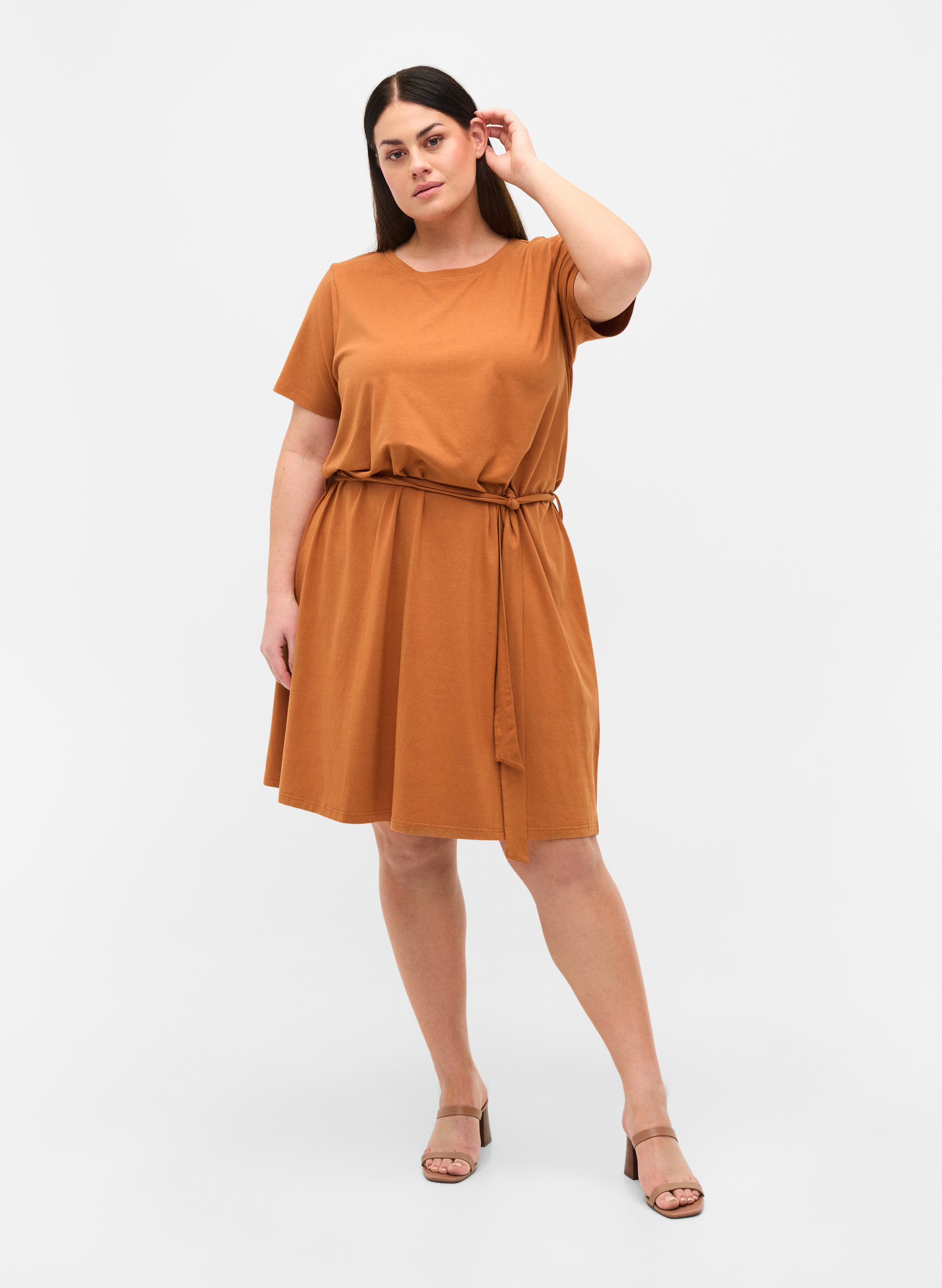 Kurzarm Kleid mit Taillengürtel, Pecan Brown, Model image number 2