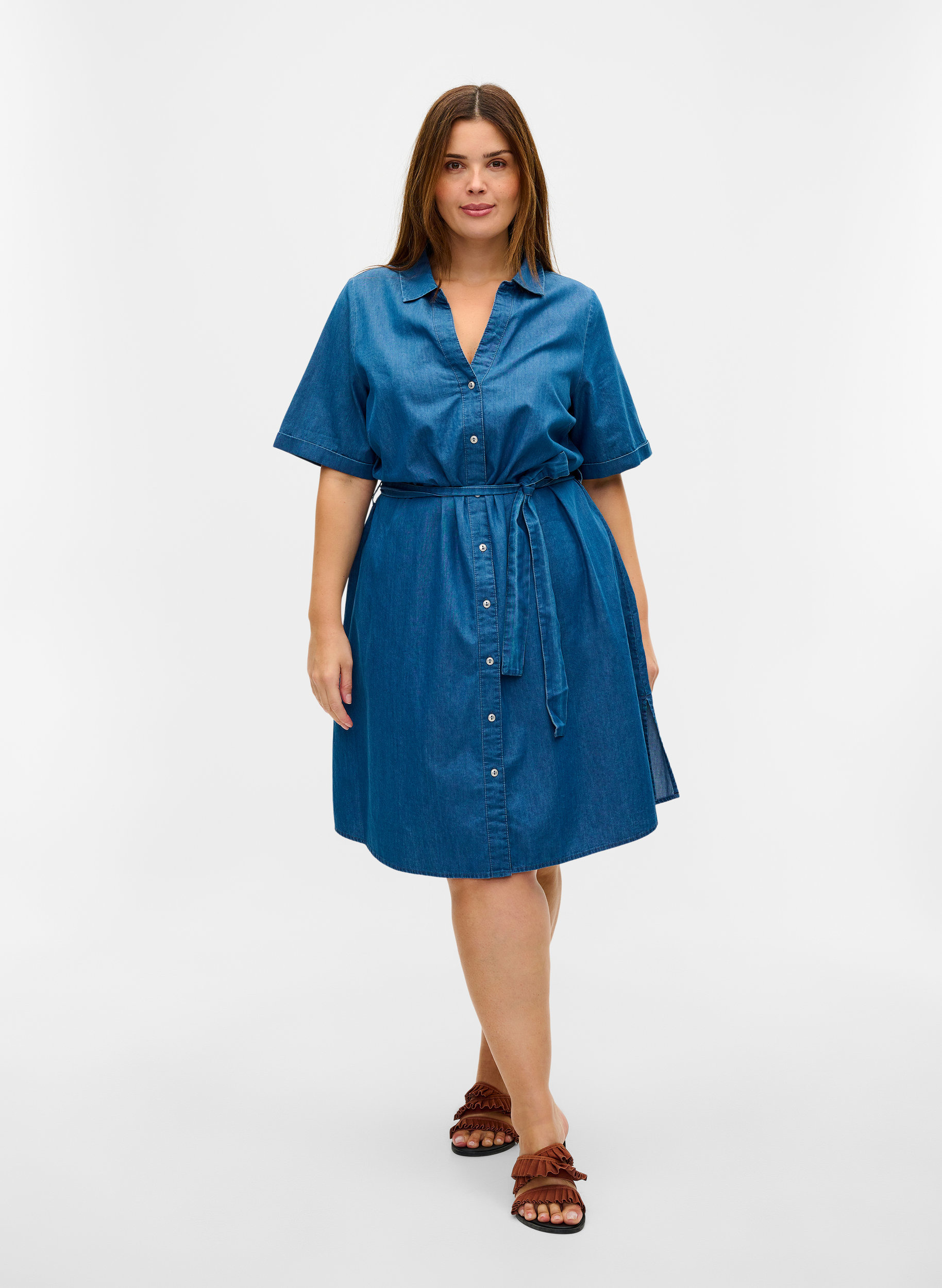 Denimkleid aus Baumwolle mit Taillengürtel, Medium Blue, Model image number 2