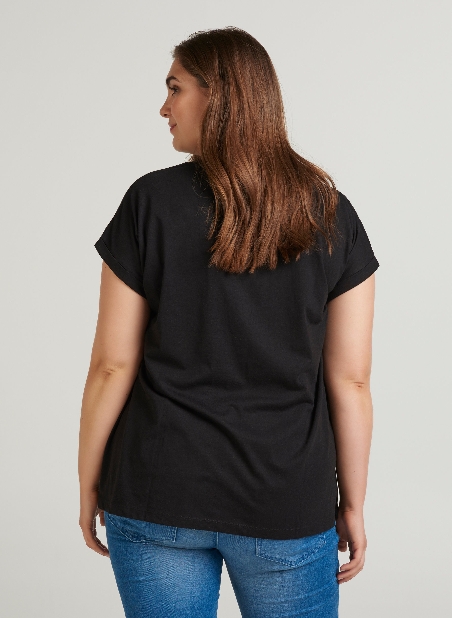 T-Shirt, Black, Model