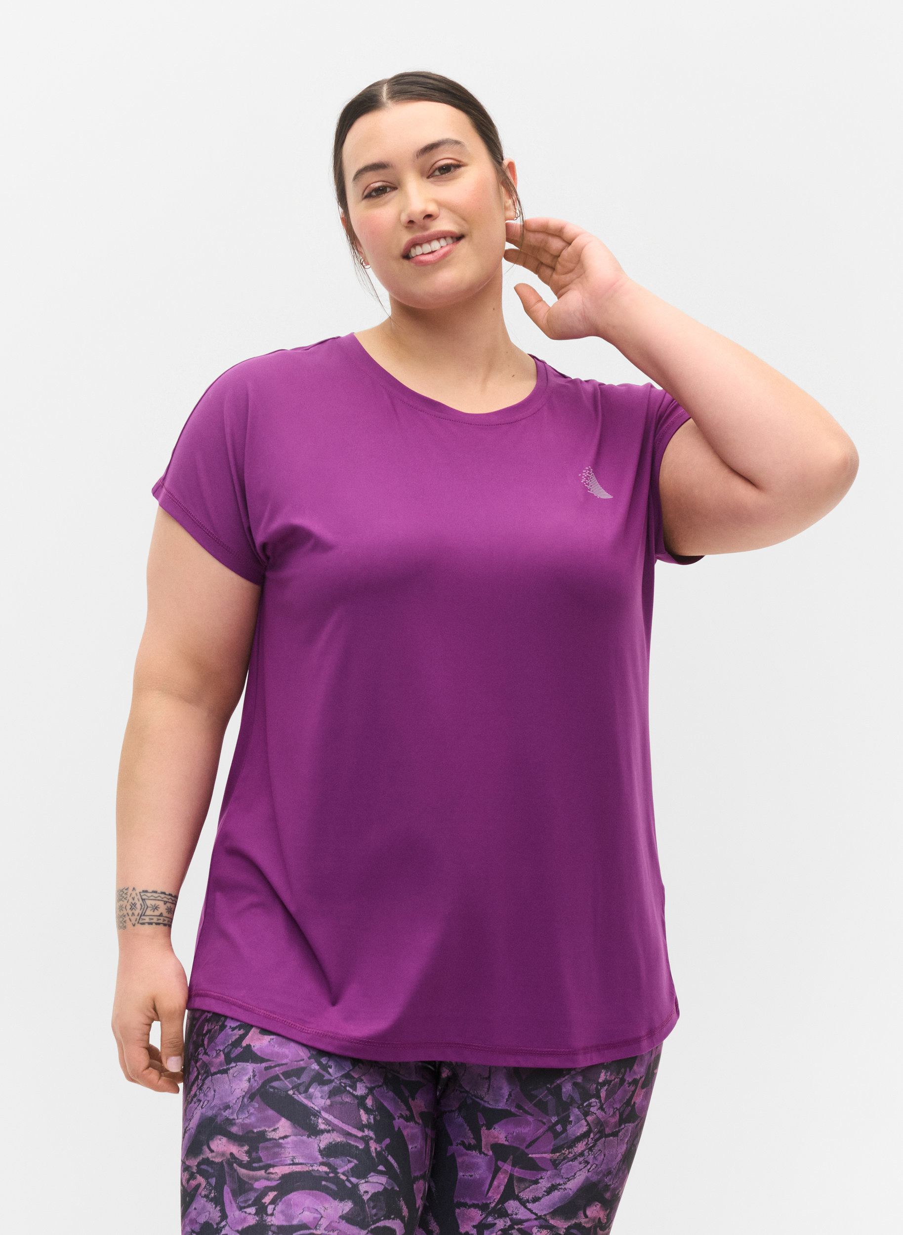 Einfarbiges Trainings-T-Shirt, Grape Juice, Model image number 0