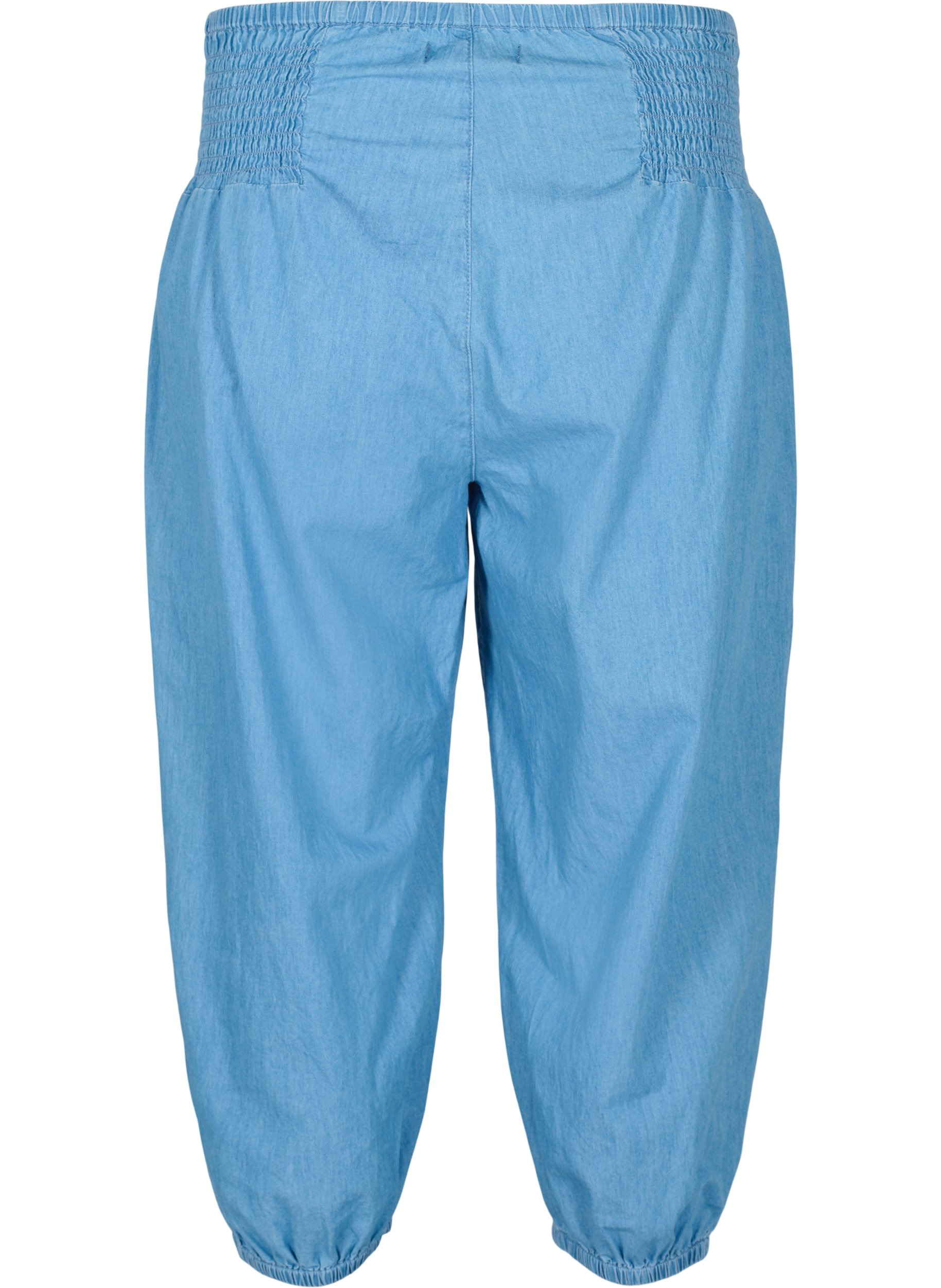 Lockere Caprihose aus Baumwolle mit Smock, Light blue denim, Packshot image number 1