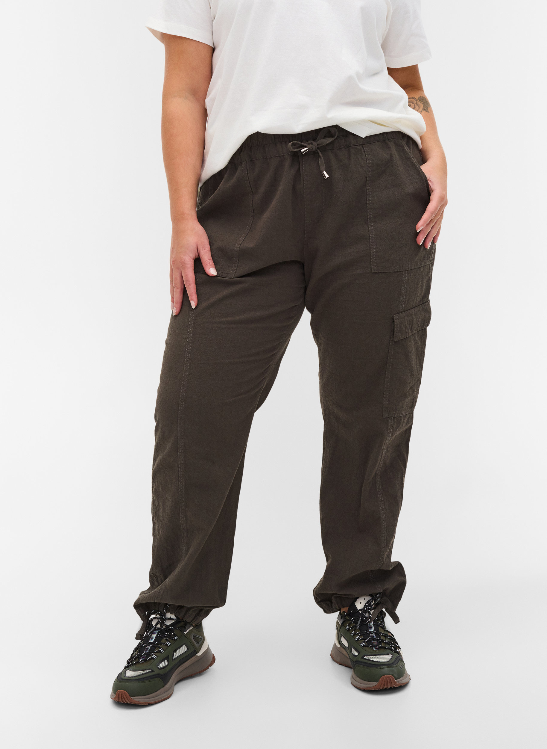 Lockere Hose aus Baumwolle, Khaki Green, Model image number 2