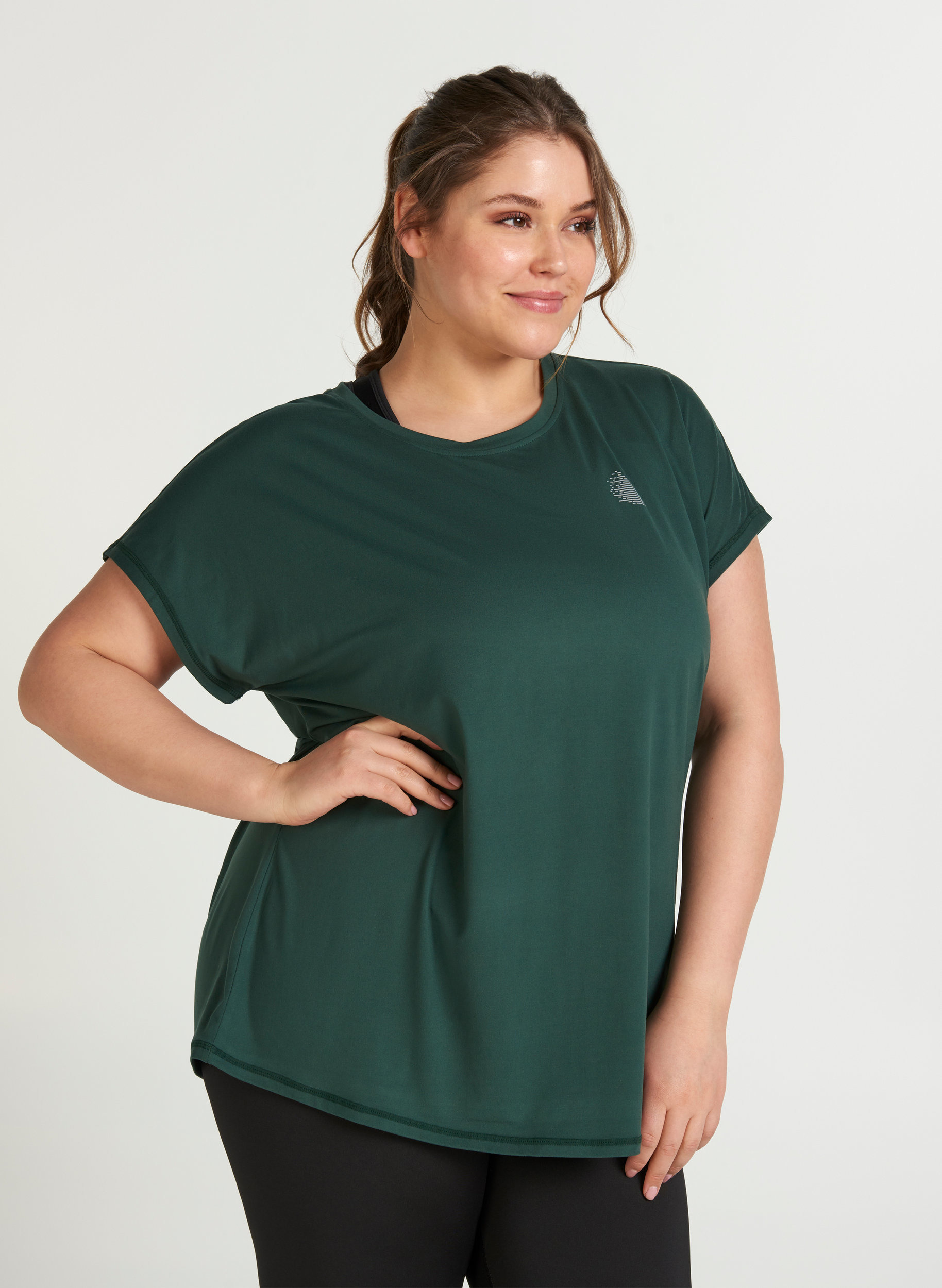 Einfarbiges Trainings-T-Shirt, Green Gables, Model image number 1