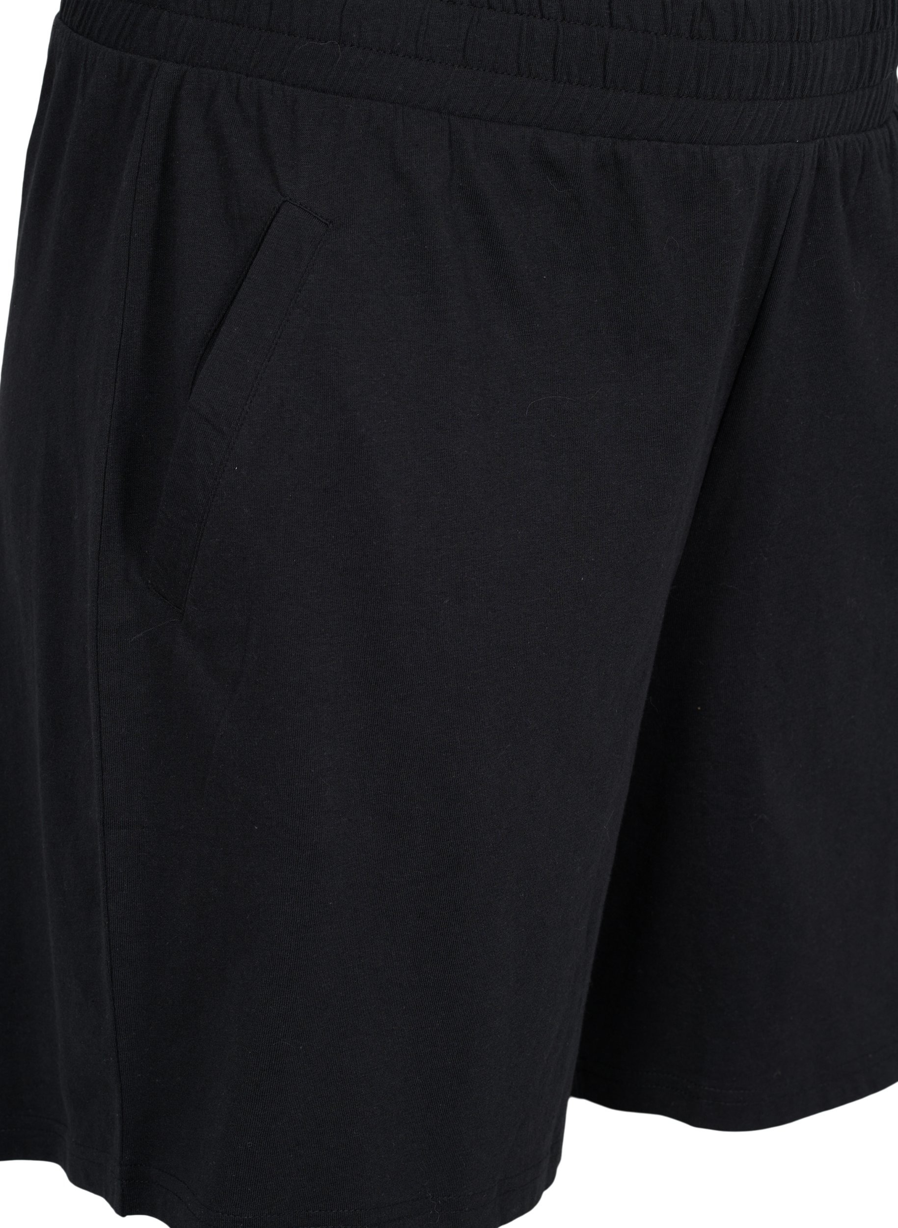 Lockere Shorts mit Taschen, Black, Packshot image number 2